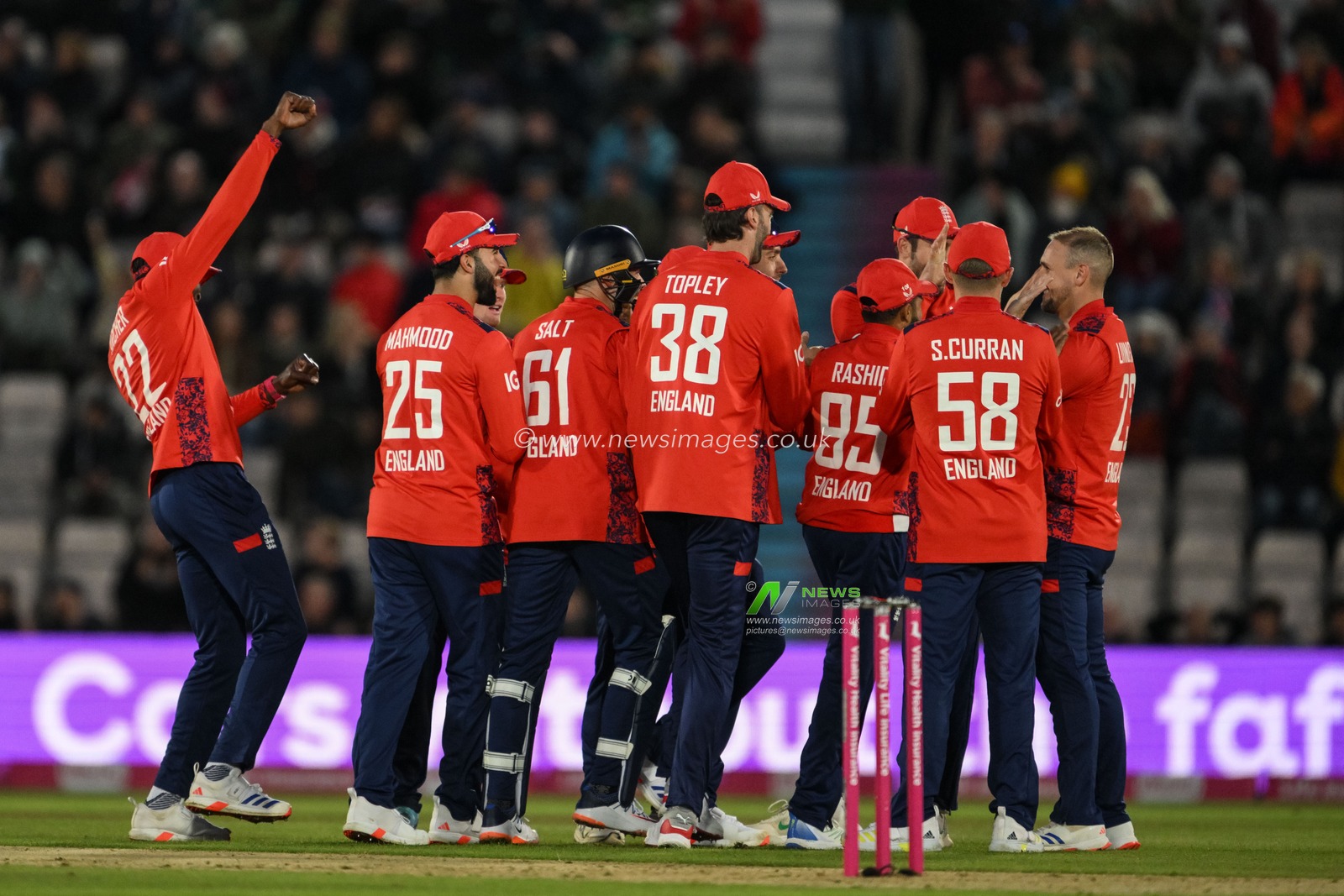 Liam Livingston of England and team mates celebrate the LBW of Tim David of Australia during the First Vitality IT20 Series match England vs Australia at The Utilita Bowl, Southampton, United Kingdom, 11th September 2024

(Photo by Craig Thomas/News Images)