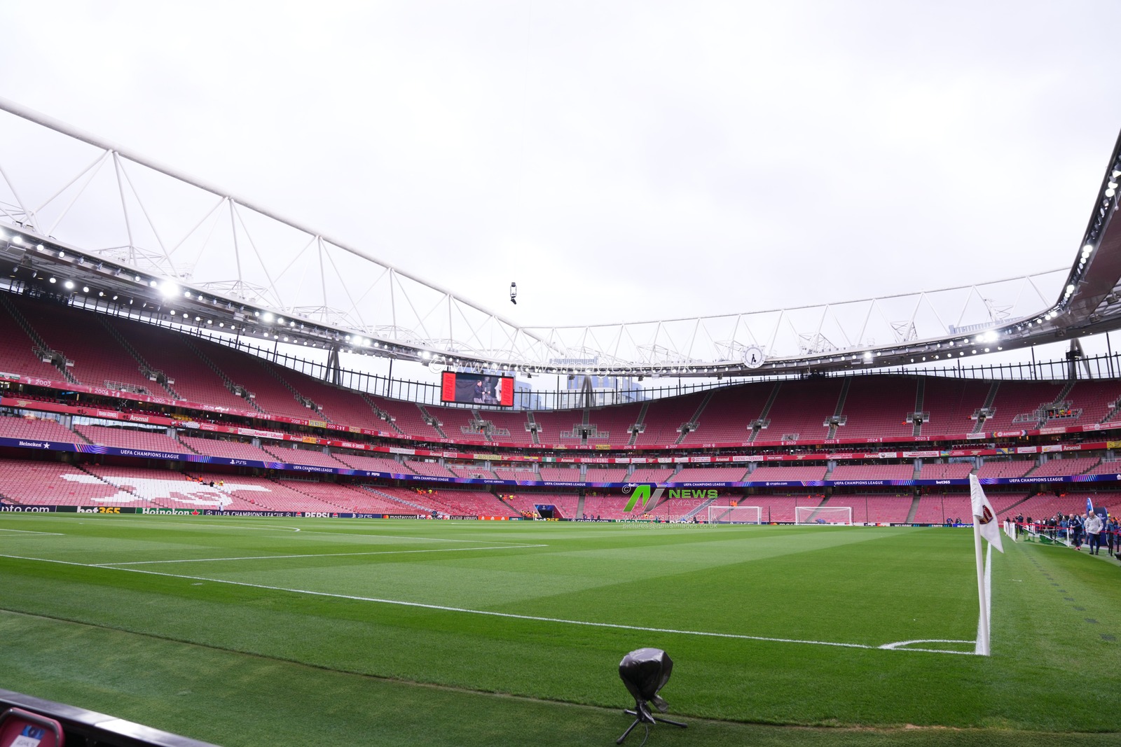 General view of the arsenal stadium ahead of the UEFA Champions League Quarter Finals match Arsenal vs Sporting CP at Arsenal stadium, London, United Kingdom on 15 April 2026

(Photo by Harvey Murphy/News Images)