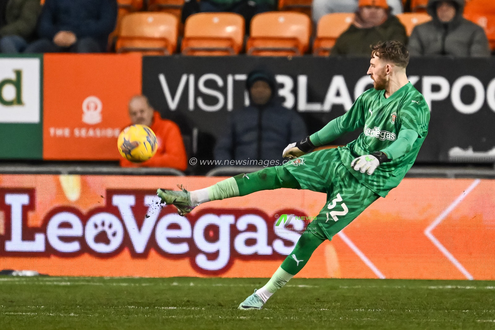 Daniel Grimshaw of Blackpool during the Sky Bet League 1 match Blackpool vs Exeter City at Bloomfield Road, Blackpool, United Kingdom, 13th January 2024

(Photo by Craig Thomas/News Images)