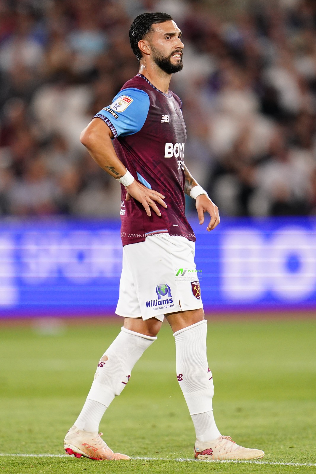 Valentin Castellanos of West Ham United during the Sky Bet Championship match West Ham United vs Wolverhampton Wanderers at London Stadium, London, United Kingdom on 01 September 2026

(Photo by Harvey Murphy/News Images)