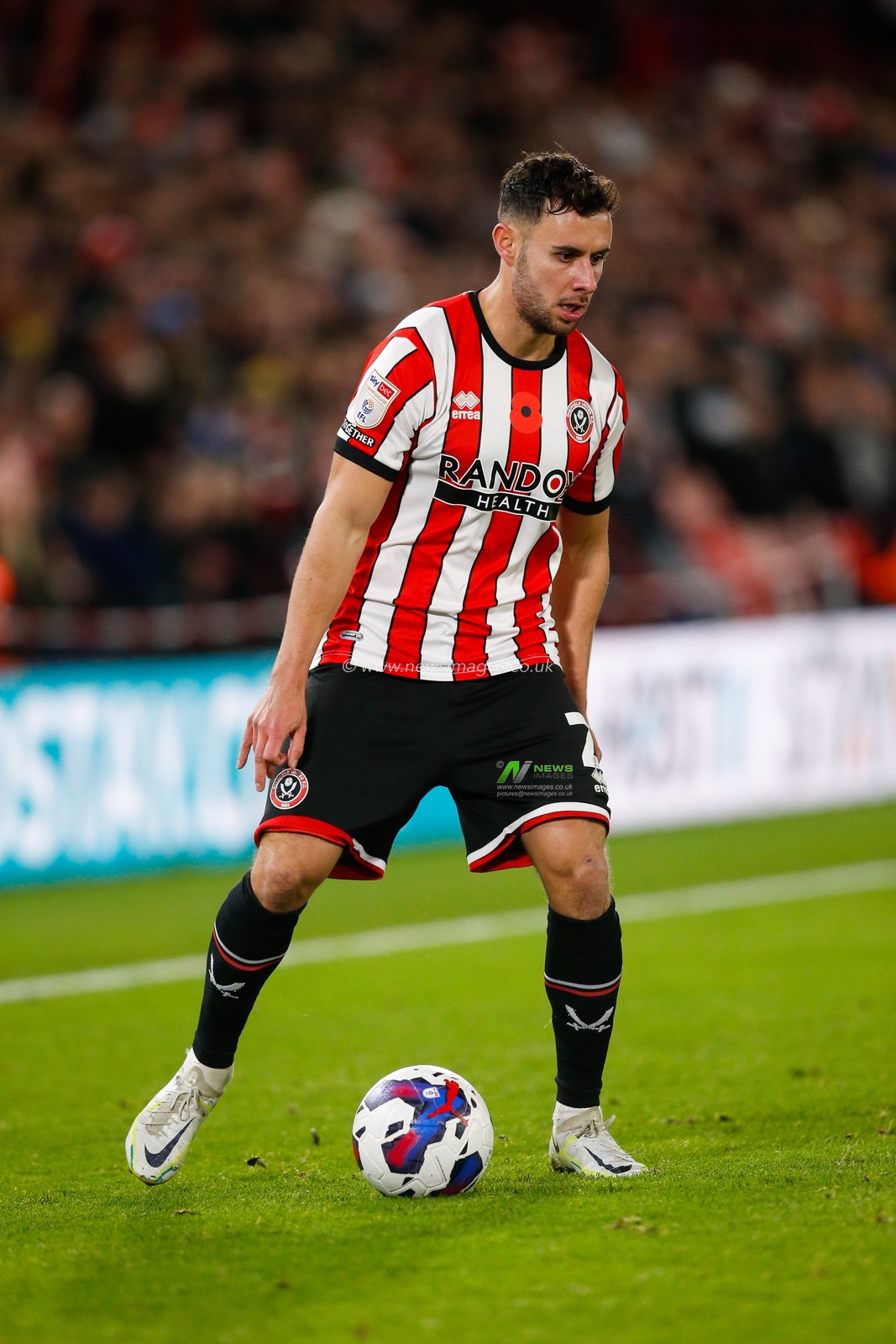George Baldock #2 of Sheffield United during the Sky Bet Championship match Sheffield United vs Rotherham United at Bramall Lane, Sheffield, United Kingdom, 8th November 2022

(Photo by Ben Early/News Images)