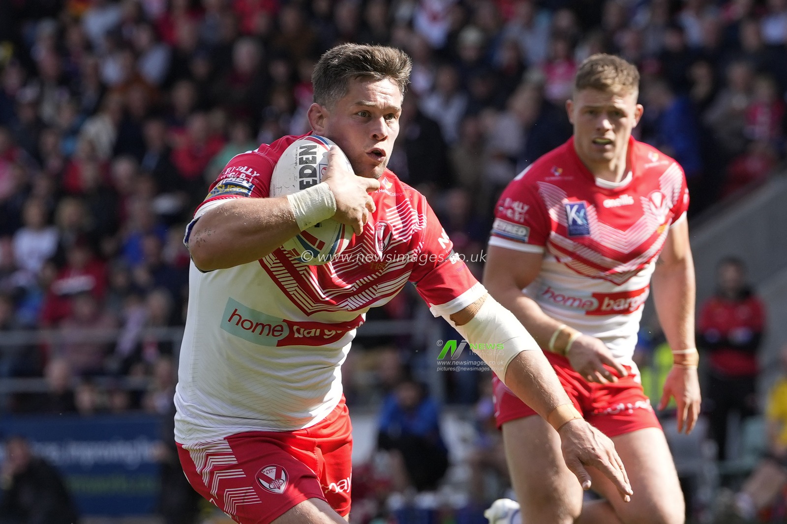 Louie McCarthy-Scarsbrook #15 of St Helens during the Betfred Super League match St Helens vs Salford Red Devils at Totally Wicked Stadium, St Helens, United Kingdom, 17th September 2022

(Photo by Steve Flynn/News Images)