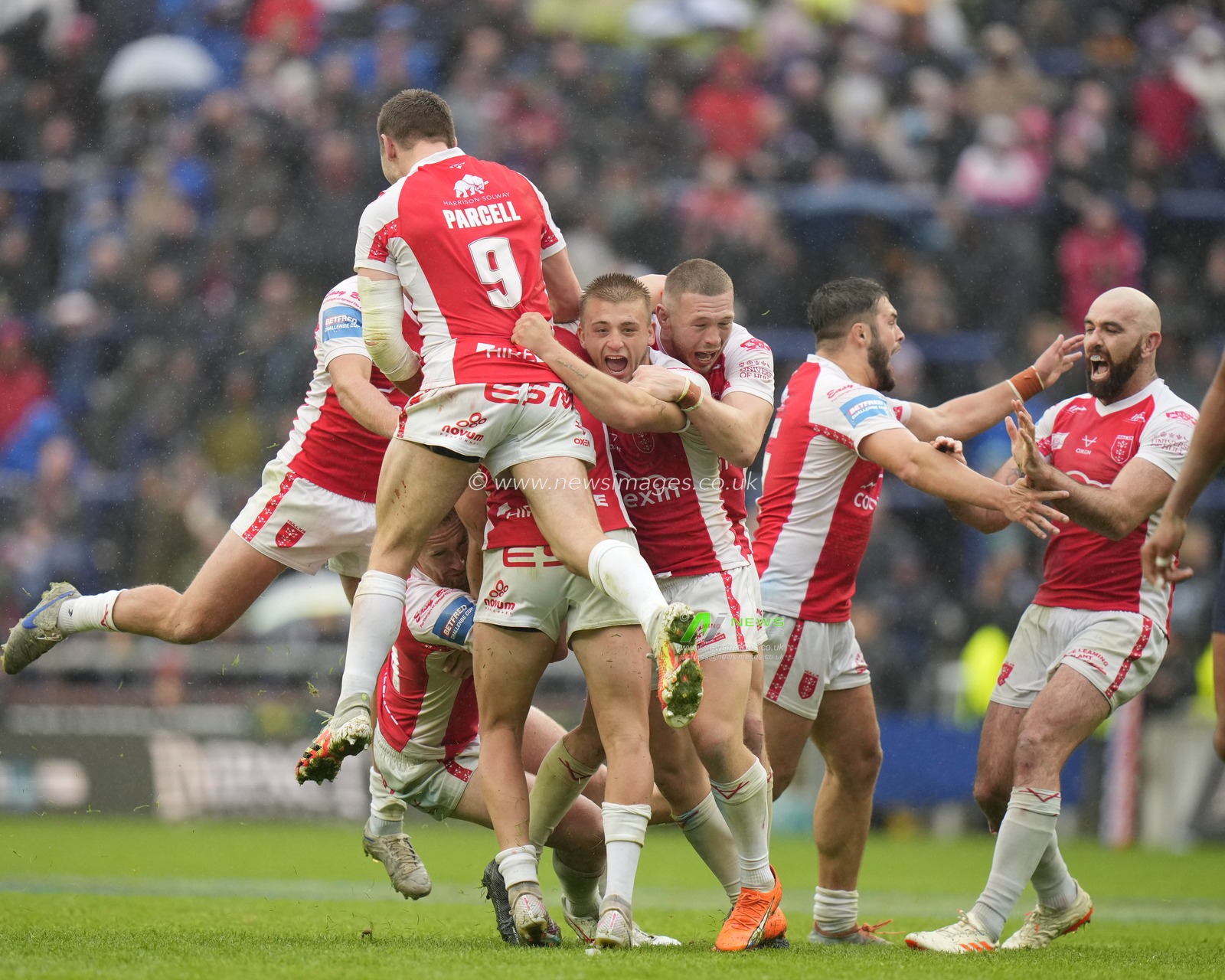 Hull KR players celebrates after scoring a golden point victory during the Betfred Challenge Cup Semi Final match Hull KR vs Wigan Warriors at Sewell Group Craven Park, Kingston upon Hull, United Kingdom, 23rd July 2023

(Photo by Steve Flynn/News Images)