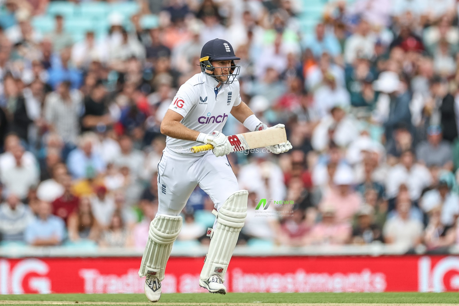 Joe Root of England makes two runs during the 3rd Rothesay Test Match Day Three England v Sri Lanka at The Kia Oval, London, United Kingdom, 8th September 2024

(Photo by Mark Cosgrove/News Images)