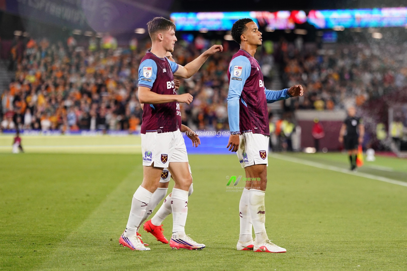 Divine Mukasa of West Ham United celebrates goal to make it 3-1 during the Sky Bet Championship match West Ham United vs Wolverhampton Wanderers at London Stadium, London, United Kingdom on 01 September 2026

(Photo by Harvey Murphy/News Images)