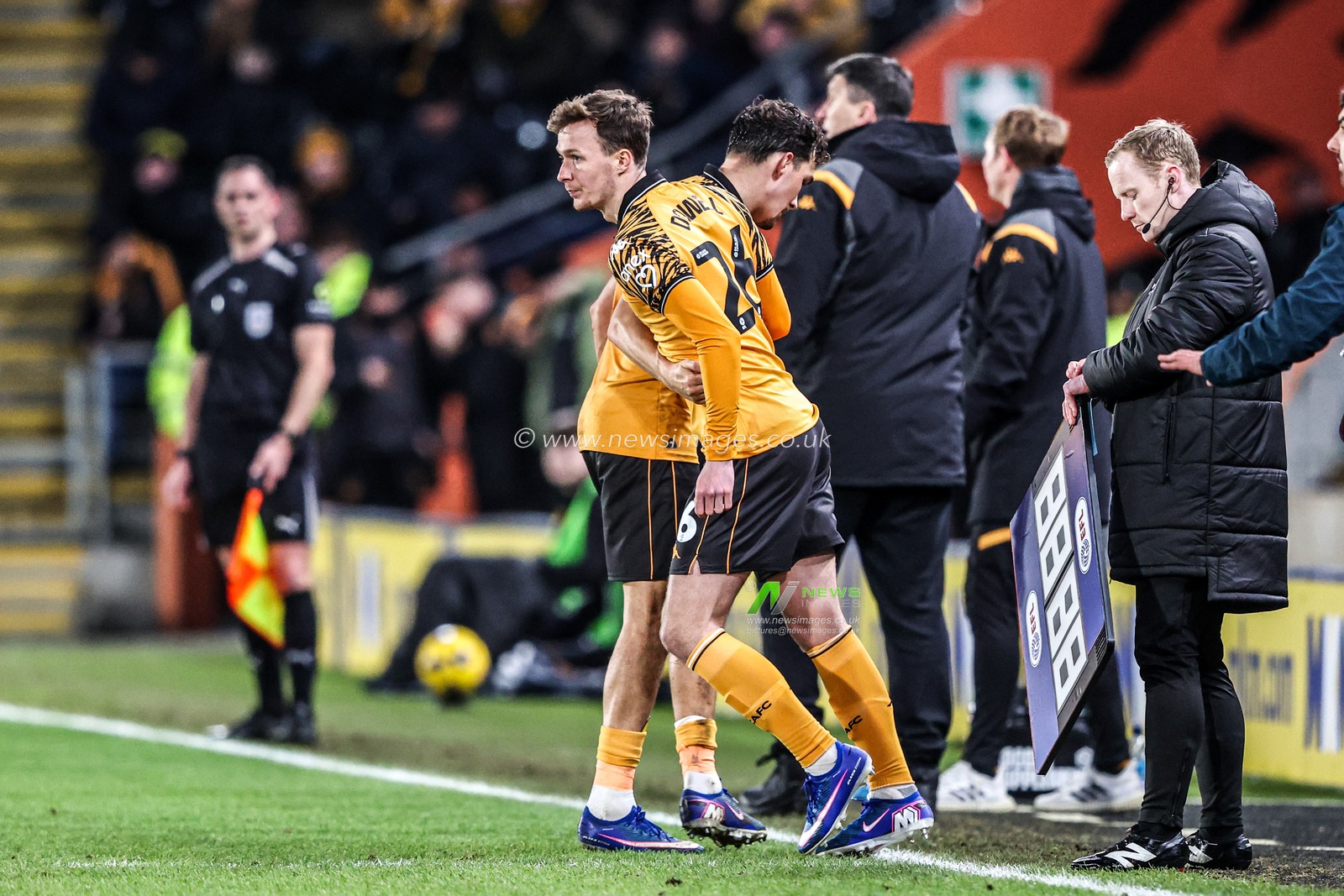 Kyle Joseph of Hull City is substituted off for Kieran Dowell of Hull City during the Sky Bet Championship match Hull City vs Swansea City at MKM Stadium, Hull, United Kingdom on 24 January 2026

(Photo by Alfie Cosgrove/News Images)