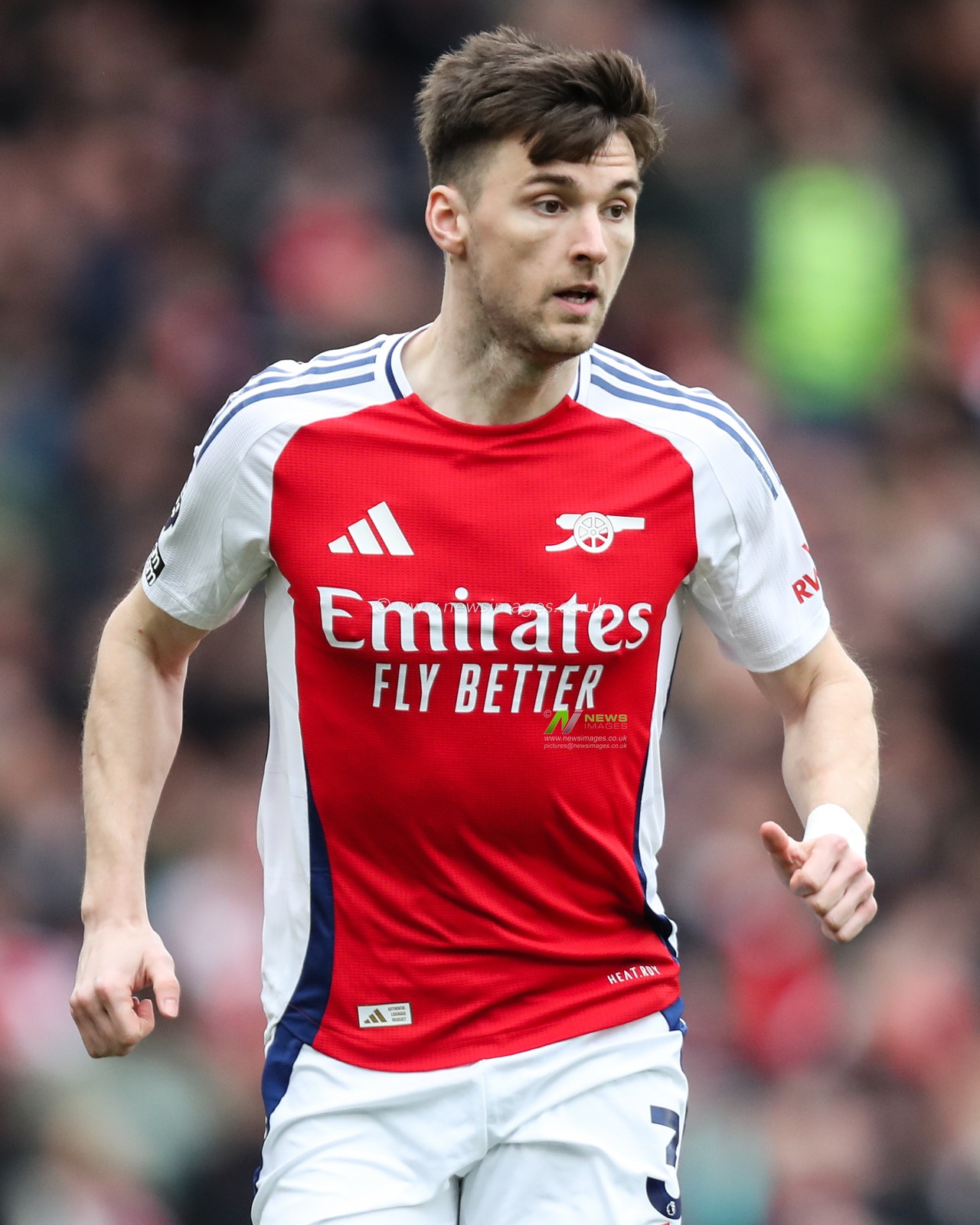 Kieran Tierney of Arsenal during the Premier League match Arsenal vs Chelsea at Emirates Stadium, London, United Kingdom, 16th March 2025

(Photo by Izzy Poles/News Images)