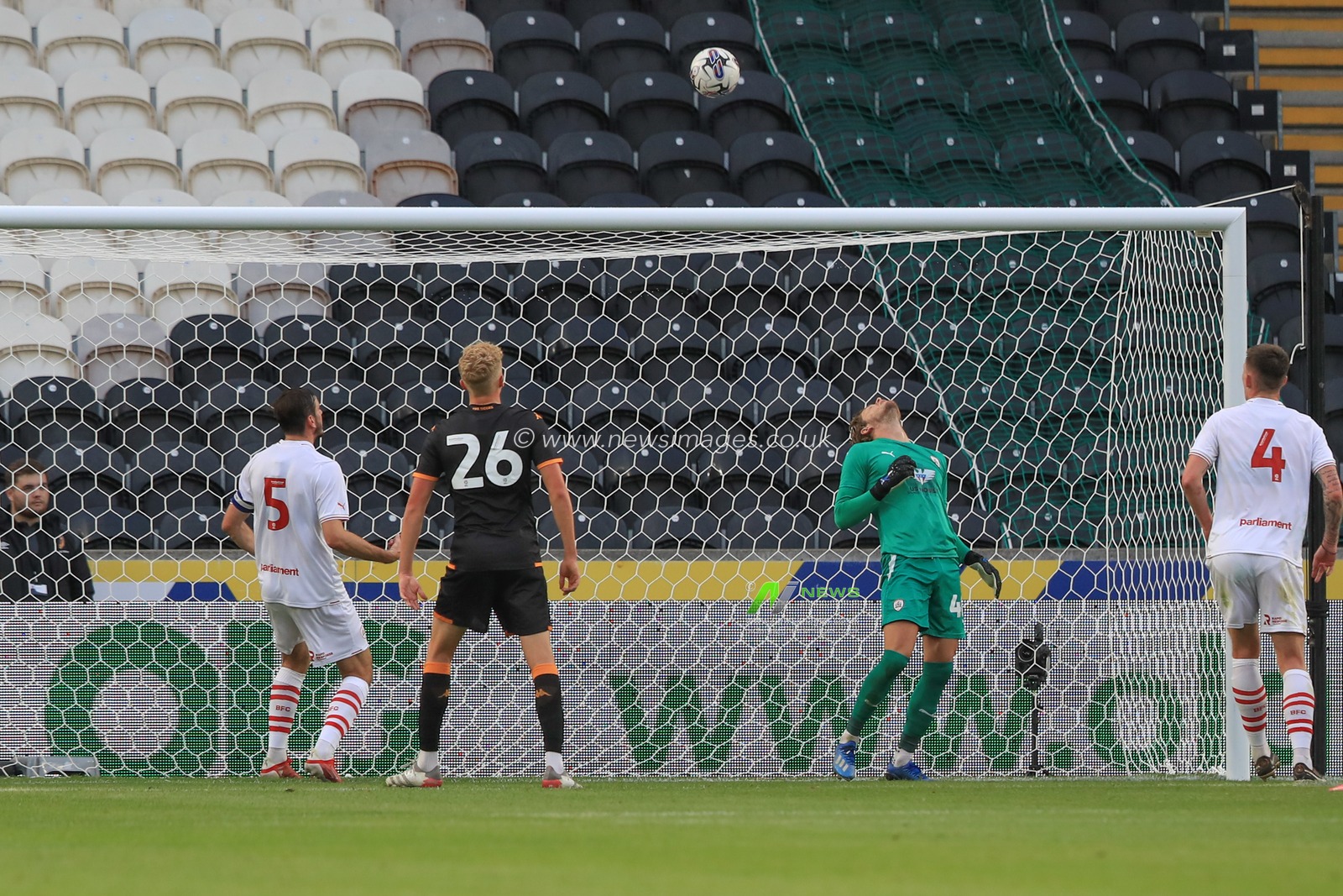 Ben Killip #23 of Barnsley watches the ball just miss the net during the Pre-season friendly match Hull City vs Barnsley at MKM Stadium, Hull, United Kingdom, 18th July 2023

(Photo by Alfie Cosgrove/News Images)