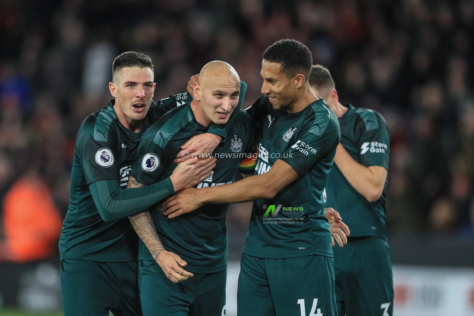 5th December 2019, Bramall Lane, Sheffield, England; Premier League, Sheffield United v Newcastle United : Jonjo Shelvey (8) of Newcastle United celebrates his goal to make it 0-2

Credit: Mark Cosgrove/News Images