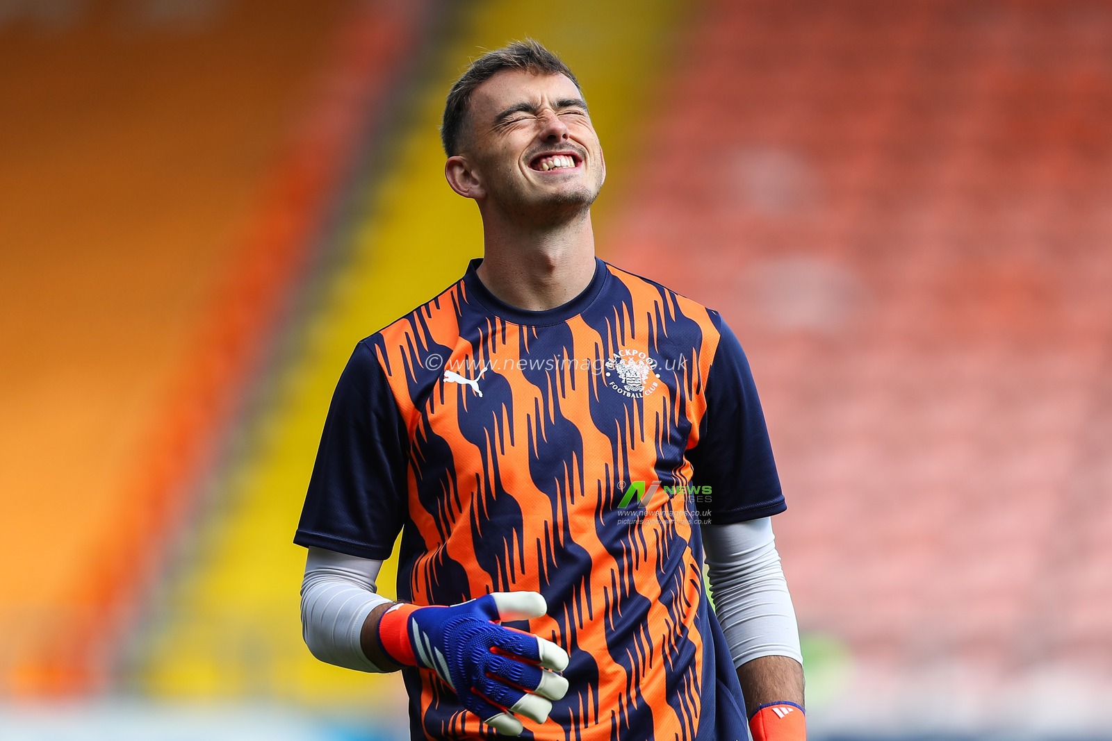 Harry Tyrer of Blackpool during the pre-game warm up ahead of the Sky Bet League 1 match Blackpool vs Exeter City at Bloomfield Road, Blackpool, United Kingdom, 14th September 2024

(Photo by Gareth Evans/News Images)
