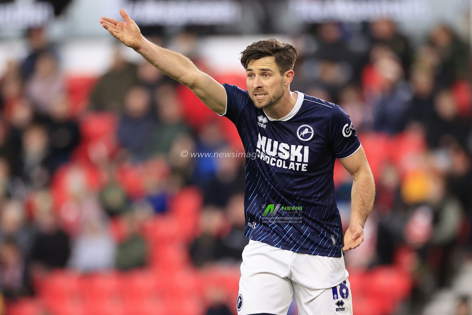Ryan Leonard #18 of Millwall in action during the Sky Bet Championship match Stoke City vs Millwall at Bet365 Stadium, Stoke-on-Trent, United Kingdom, 23rd December 2023

(Photo by Conor Molloy/News Images)