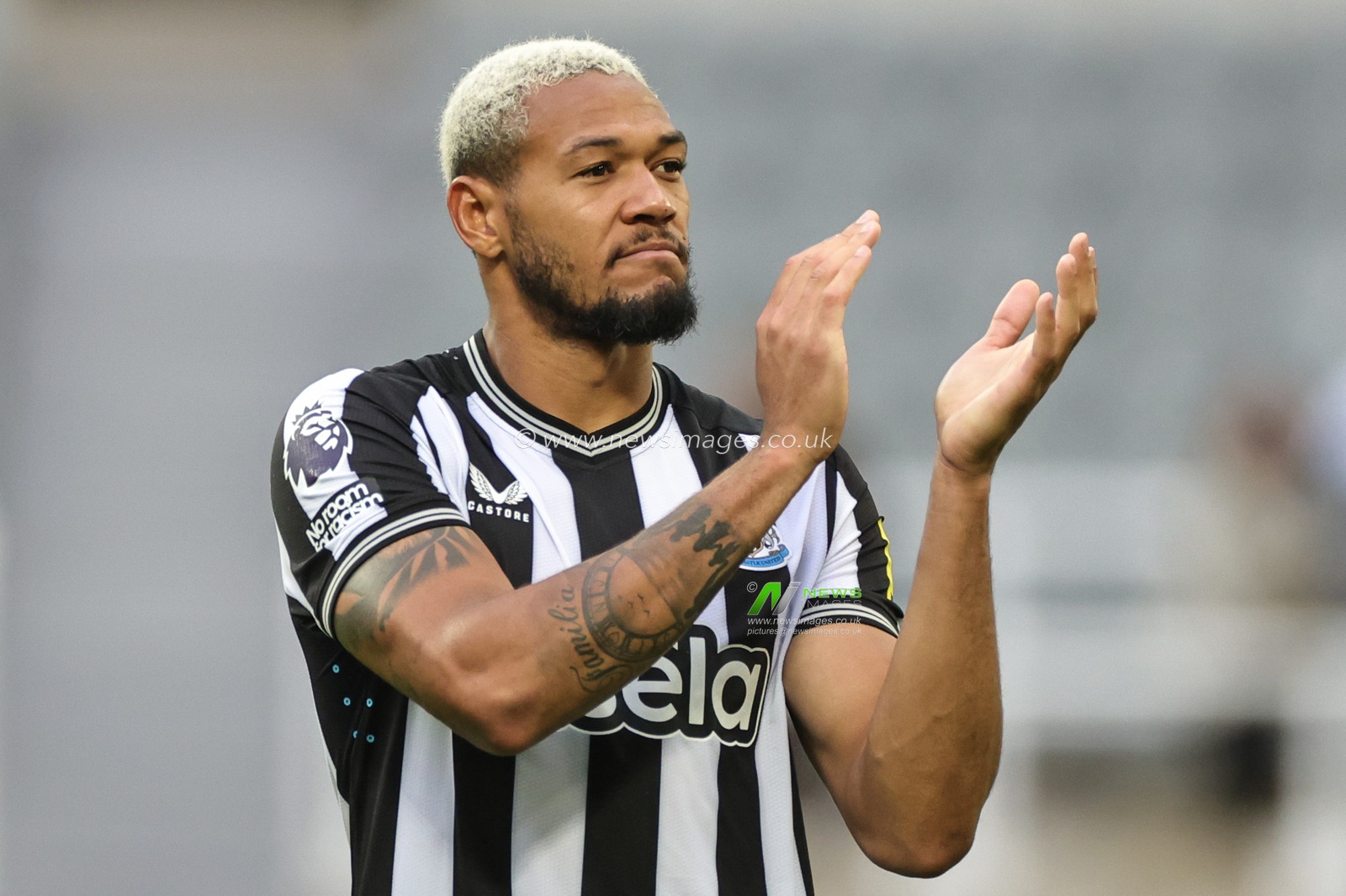 Joelinton #7 of Newcastle United applauds the home fans during the Premier League match Newcastle United vs Liverpool at St. James's Park, Newcastle, United Kingdom, 27th August 2023

(Photo by Mark Cosgrove/News Images)