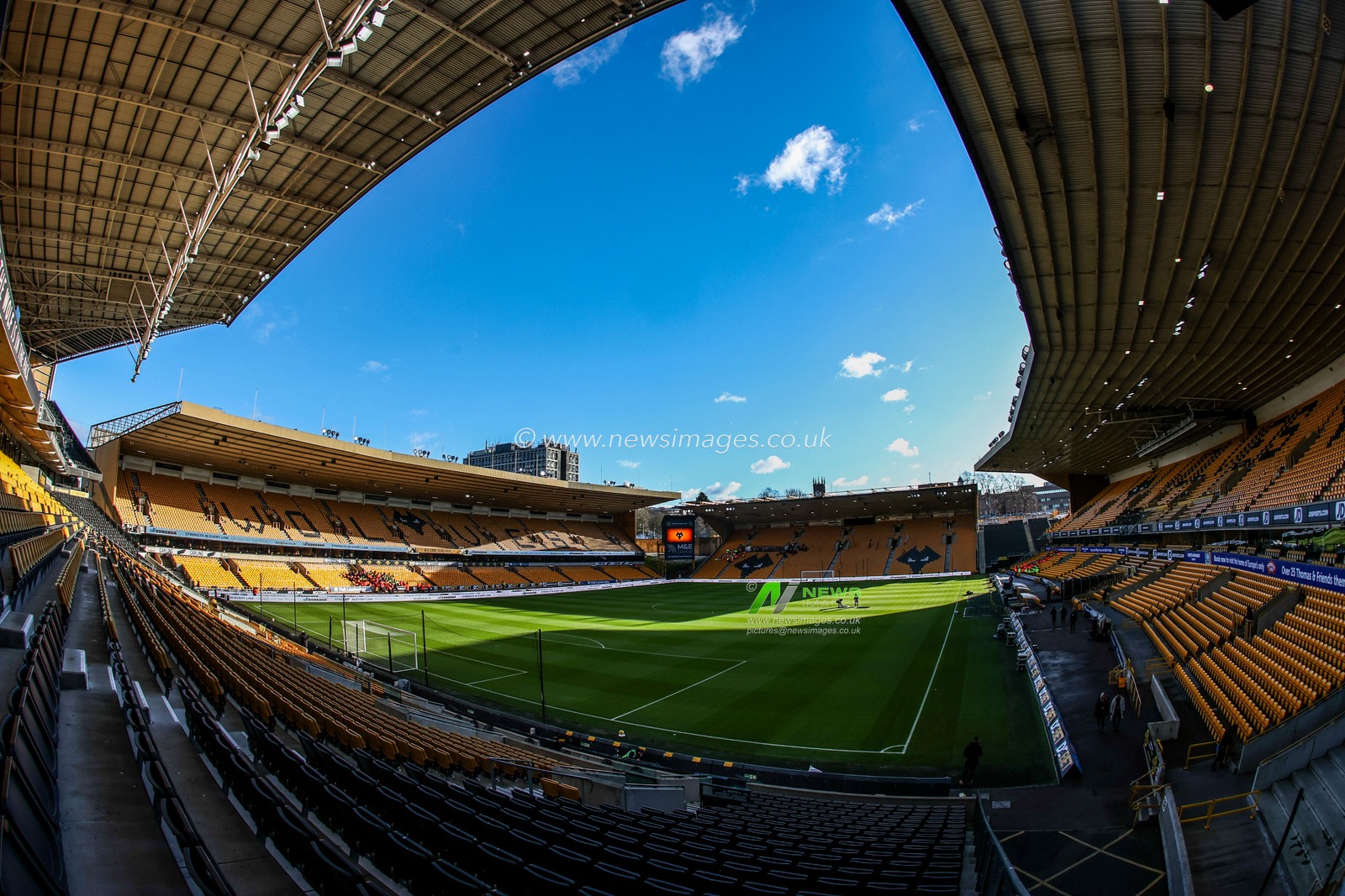 A general view of Molineux Stadium ahead of the Premier League match Wolverhampton Wanderers vs West Ham United at Molineux, Wolverhampton, United Kingdom, 3rd January 2026

(Photo by Alfie Cosgrove/News Images)

*** GER AUT SUI OUT ***