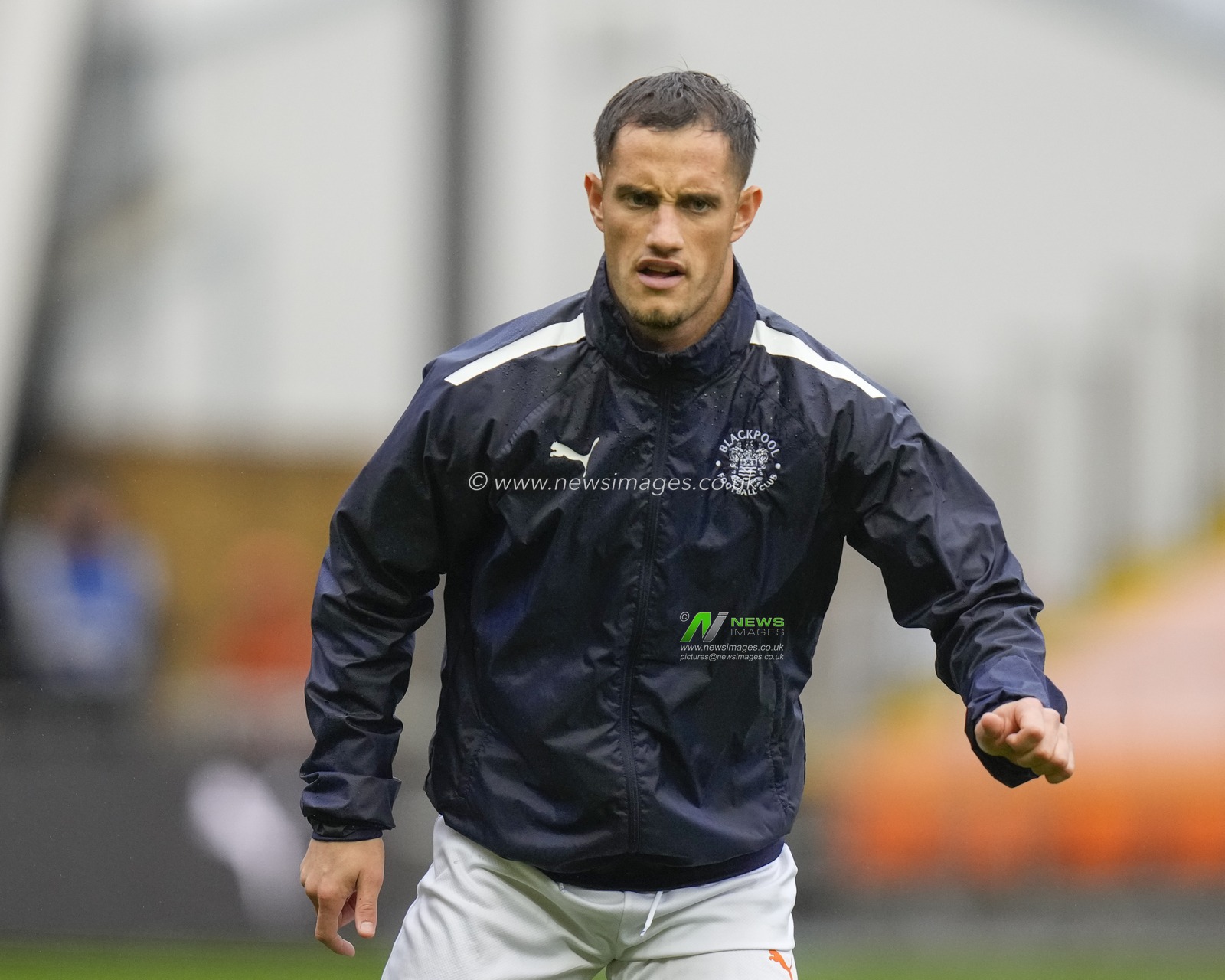 Jerry Yates #9 of Blackpool warms up before the Sky Bet Championship match Blackpool vs Luton Town at Bloomfield Road, Blackpool, United Kingdom, 5th November 2022

(Photo by Steve Flynn/News Images)