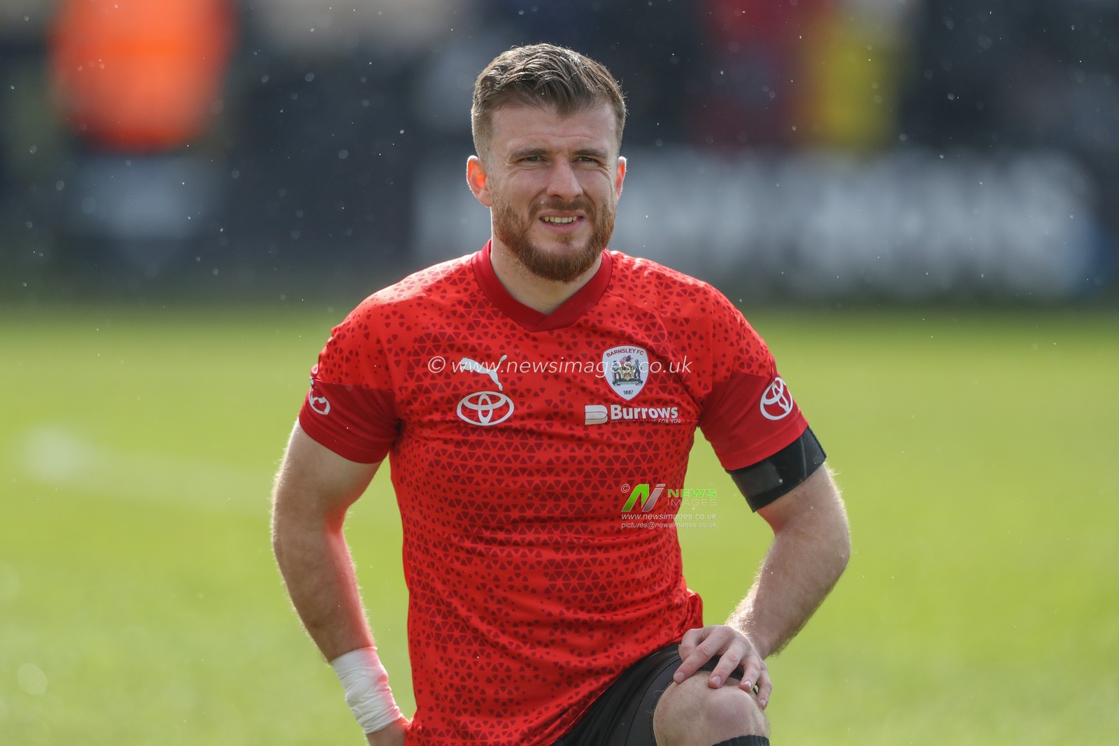 Nicky Cadden of Barnsley in the pregame warmup session during the Sky Bet League 1 match Burton Albion vs Barnsley at Pirelli Stadium, Burton upon Trent, United Kingdom, 1st April 2024

(Photo by Alfie Cosgrove/News Images)