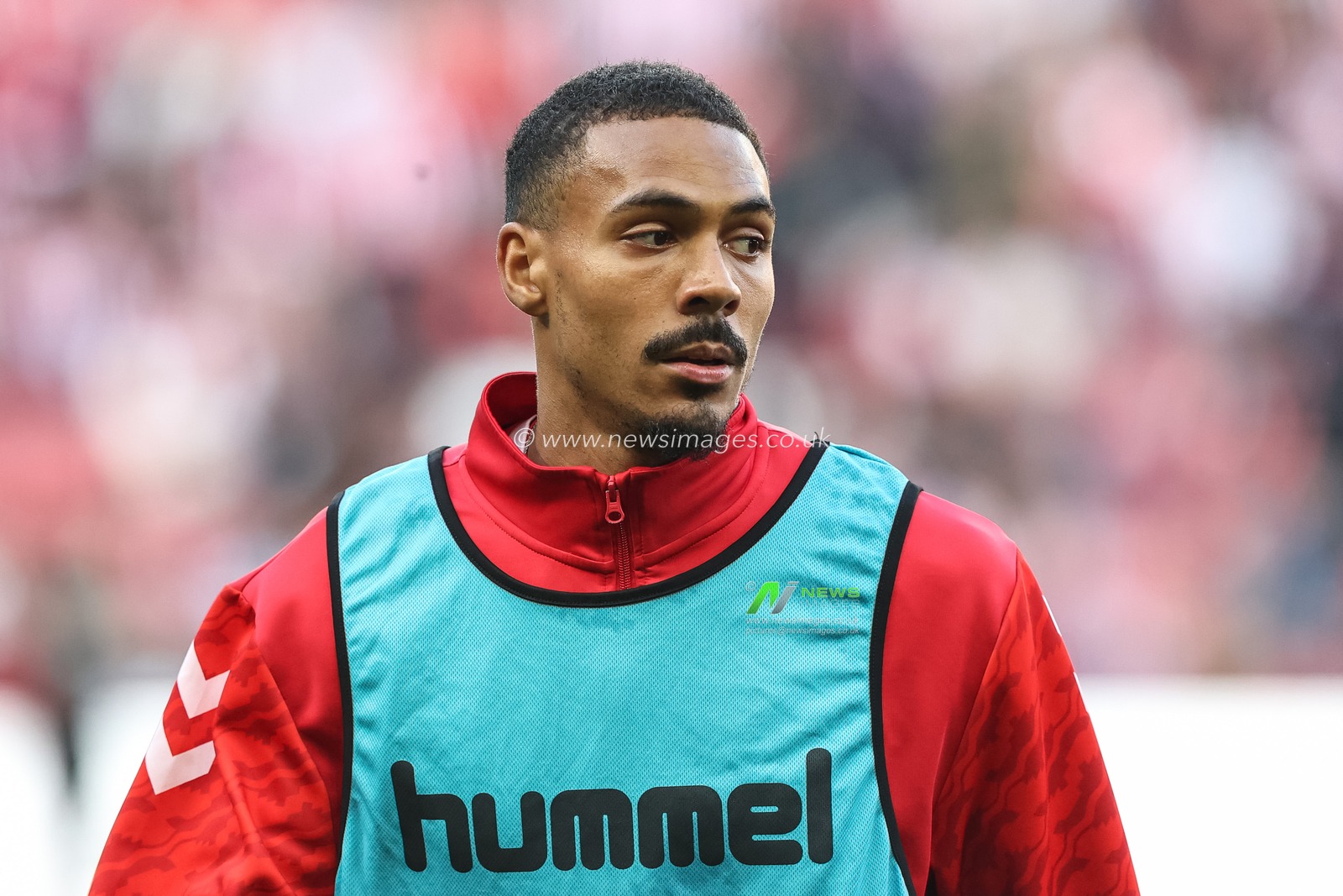 Wilson Isidor of Sunderland in the pregame warmup session during the Sky Bet Championship Playoff Semi-final match Sunderland vs Coventry City at Stadium Of Light, Sunderland, United Kingdom, 13th May 2025

(Photo by Alfie Cosgrove/News Images)