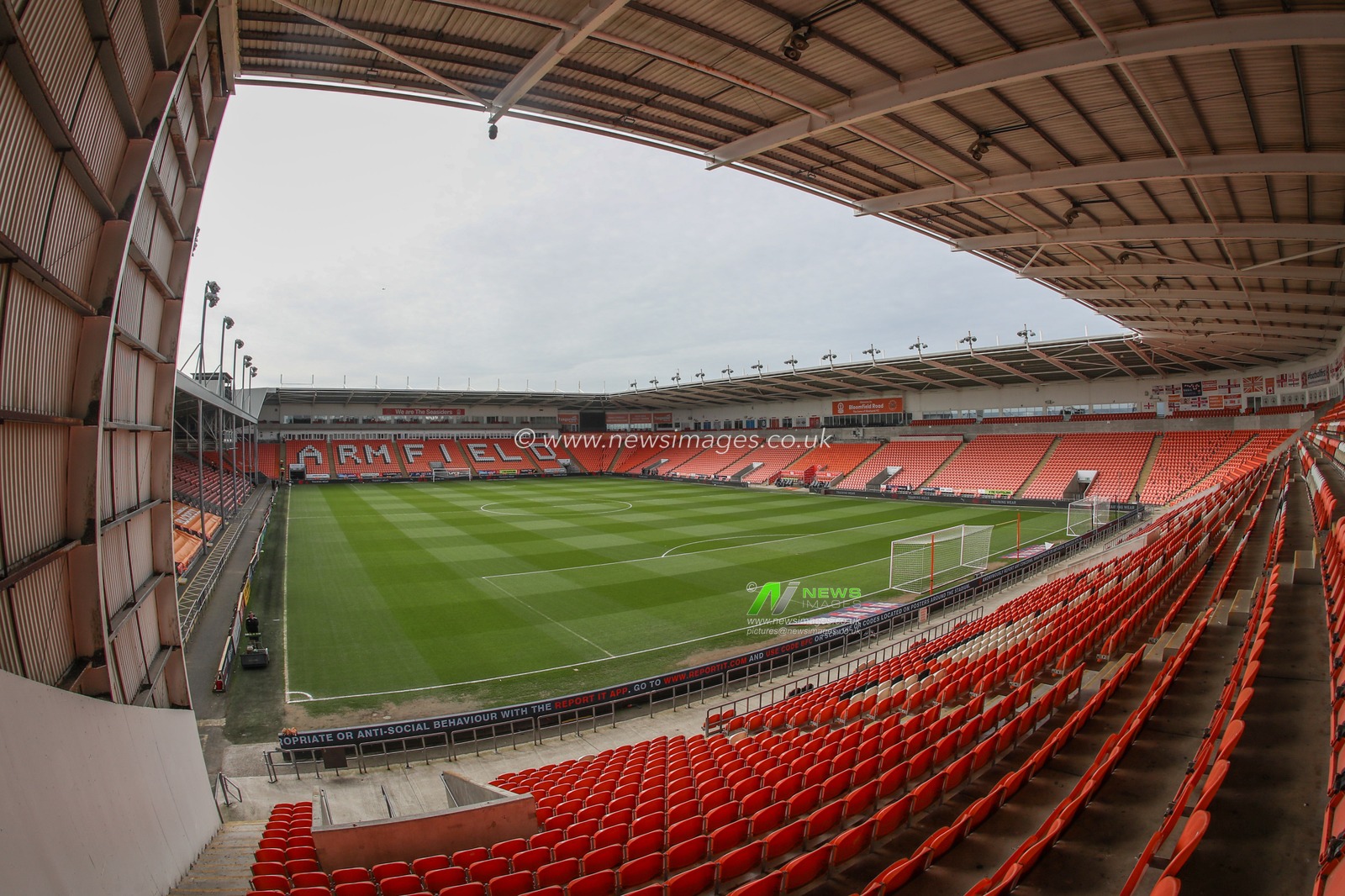 A general view of Bloomfield Road during the Sky Bet League 1 match Blackpool vs Barnsley at Bloomfield Road, Blackpool, United Kingdom, 20th April 2024

(Photo by Alfie Cosgrove/News Images)