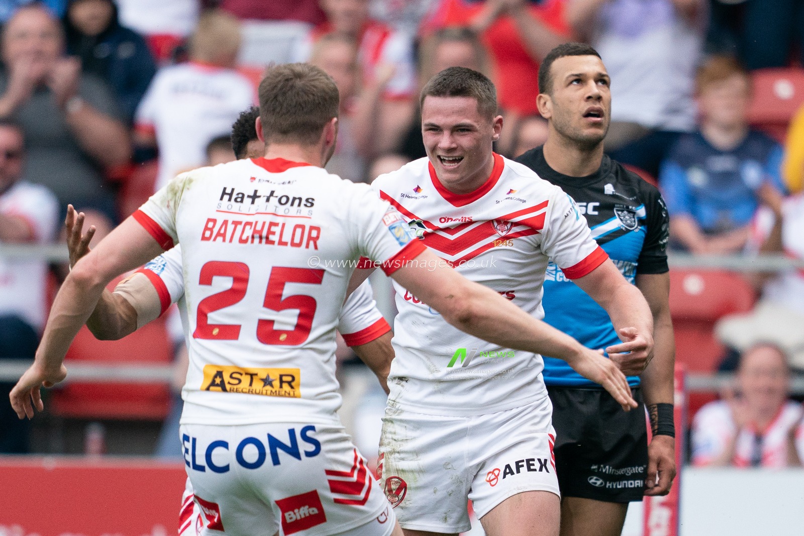 St. Helens's Jack Welsby celebrates scoring his sides ninth try

22nd April 2019 , Totally Wicked Stadium, St Helens, England;  Betfred Super League, Round 12, St Helens vs Hull FC

Credit: Terry Donnelly/News Images