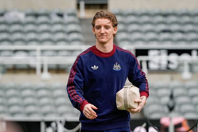 Anthony Gordon of Newcastle United arrives at the stadium prior to kick off during the Premier League match Newcastle Untied vs Everton at St. James's Park, Newcastle, United Kingdom on 28 February 2026

(Photo by Maynard Manyowa/News Images)