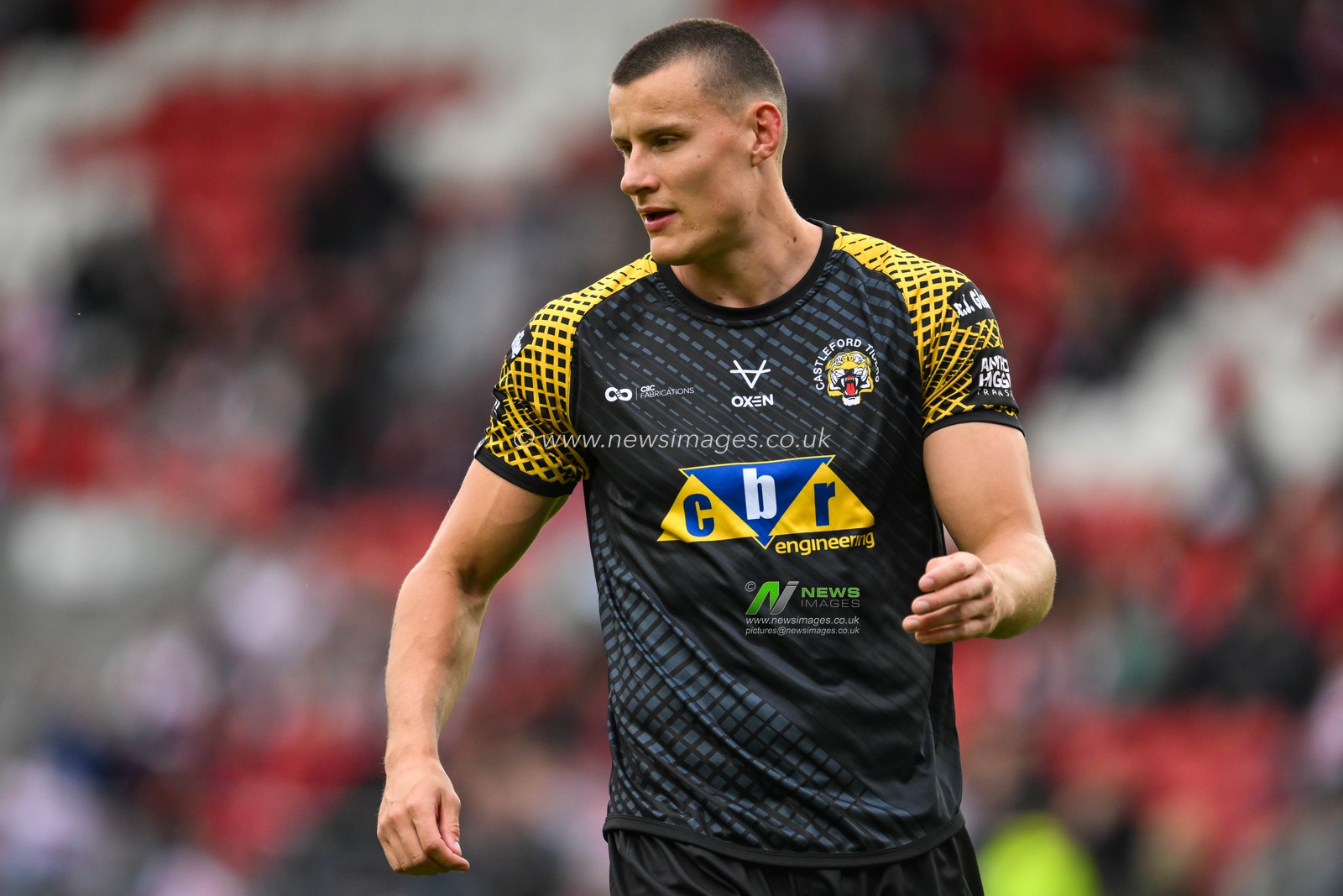 Innes Senior of Castleford Tigers during pre match warm up ahead of the Betfred Super League Round 16 match St Helens vs Castleford Tigers at Totally Wicked Stadium, St Helens, United Kingdom, 5th July 2024

(Photo by Craig Thomas/News Images)