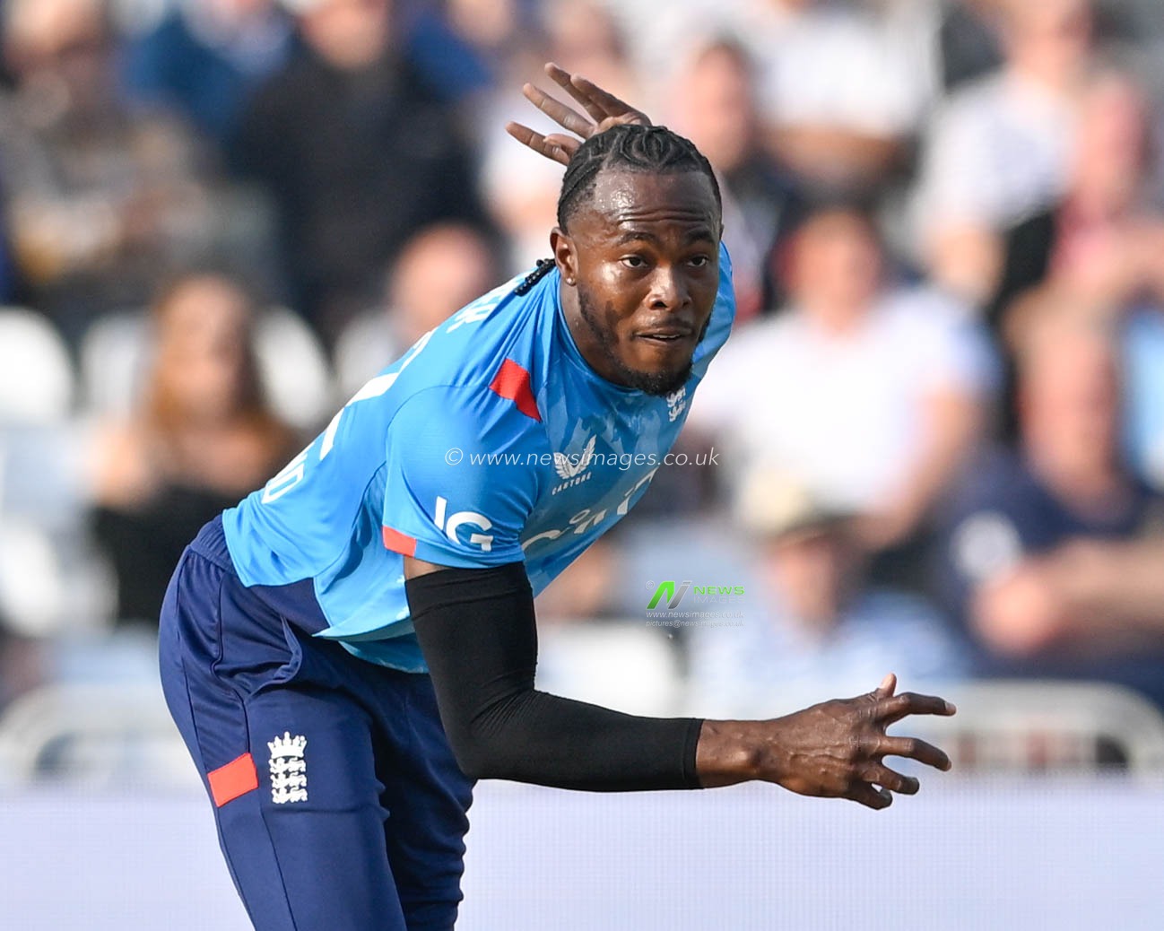 Jofra ARCHER (England) bowling during the First Metro Bank One Day International match England vs Australia at Trent Bridge, Nottingham, United Kingdom, 19th September 2024

(Photo by Mark Dunn/News Images)