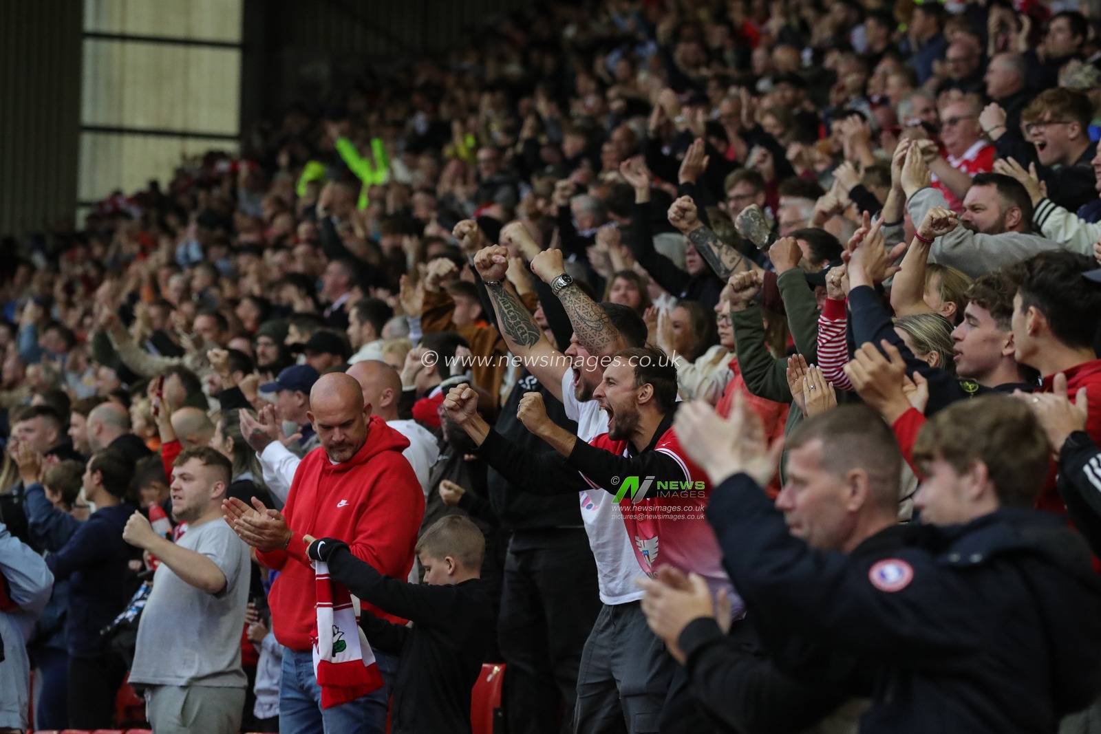 Barnsley fans celebrate as Devante Cole #44 of Barnsley scores to make it 2-0 during the Sky Bet League 1 match Barnsley vs Burton Albion at Oakwell, Barnsley, United Kingdom, 16th September 2023

(Photo by Alfie Cosgrove/News Images)