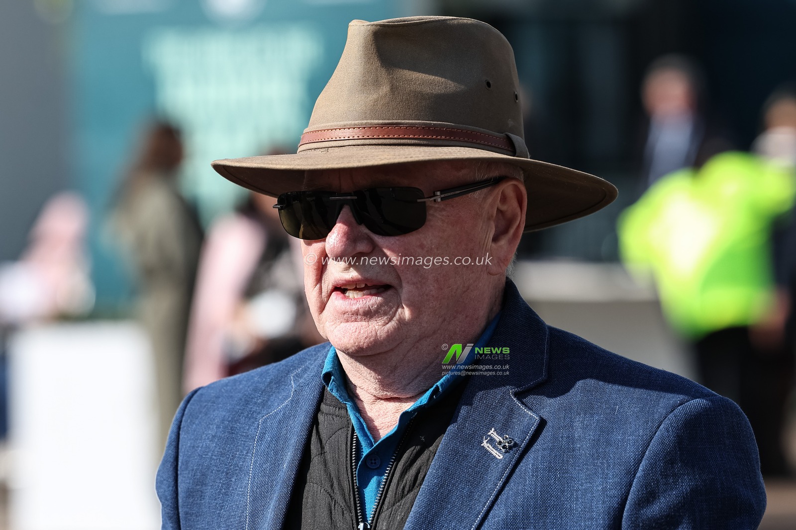 Racegoers arrive during the Randox Grand National 2025 Day 1 Opening Day at Aintree Racecourse, Liverpool, United Kingdom, 3rd April 2025

(Photo by Mark Cosgrove/News Images).