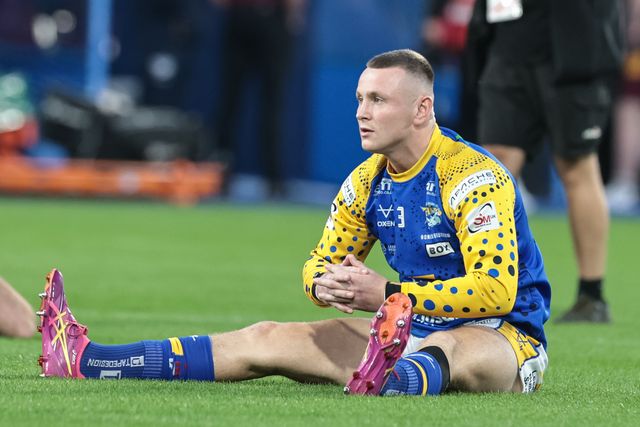 Harry Newman of Leeds Rhinos in the pre-game warm up during the Betfred Super League Round 25 match Huddersfield Giants vs Leeds Rhinos at Accu Stadium, Huddersfield, United Kingdom, 4th September 2025

(Photo by Mark Cosgrove/News Images)