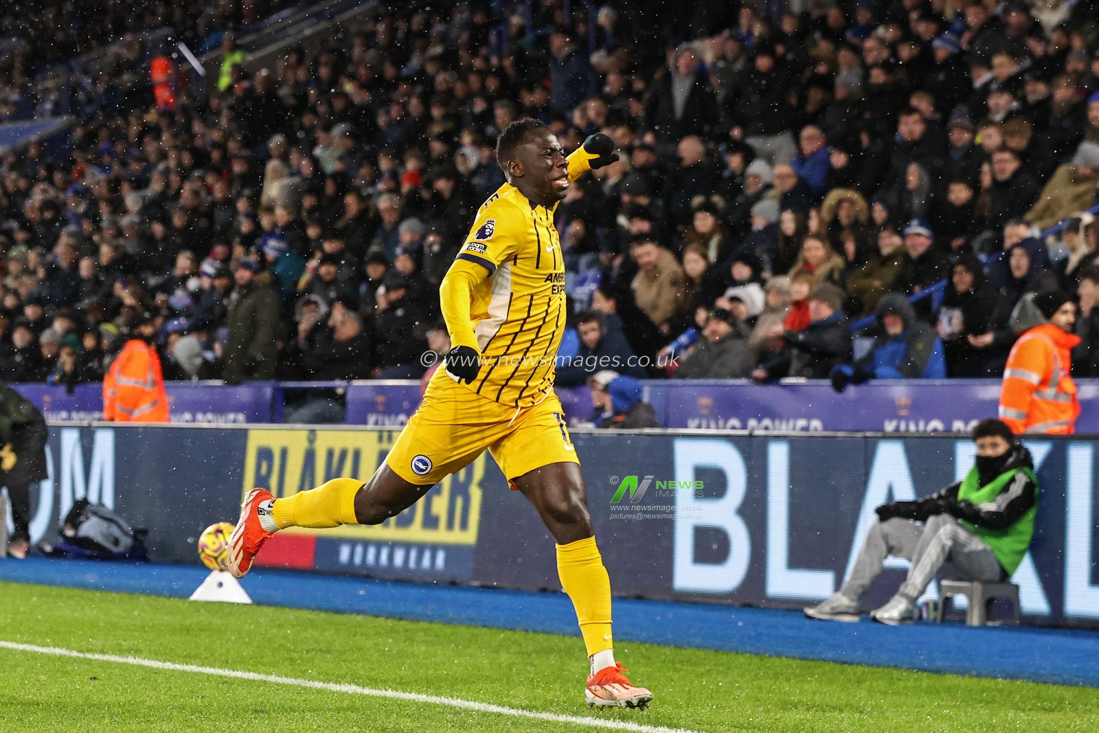 Yankuba Minteh of Brighton & Hove Albion celebrates his goal to make it 0-2 during the Premier League match Leicester City vs Brighton and Hove Albion at King Power Stadium, Leicester, United Kingdom, 8th December 2024

(Photo by Alfie Cosgrove/News Images)