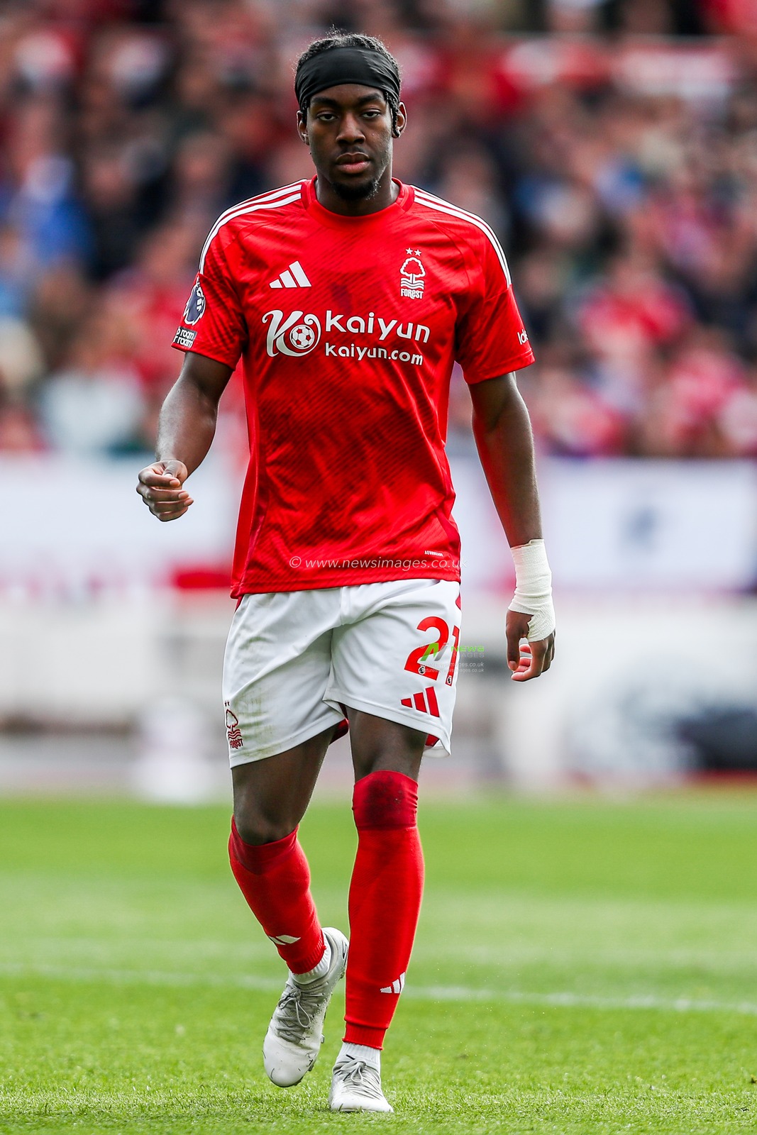 Anthony Elanga of Nottingham Forest looks on during the Premier League match Nottingham Forest vs Chelsea at City Ground, Nottingham, United Kingdom, 25th May 2025

(Photo by Izzy Poles/News Images)