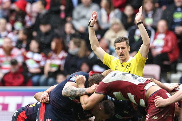 Chris Kendall in action during the Betfred Super League Round 8 match Wigan Warriors vs St Helens at The Brick Community Stadium, Wigan, United Kingdom, 18th April 2025

(Photo by Mark Cosgrove/News Images)