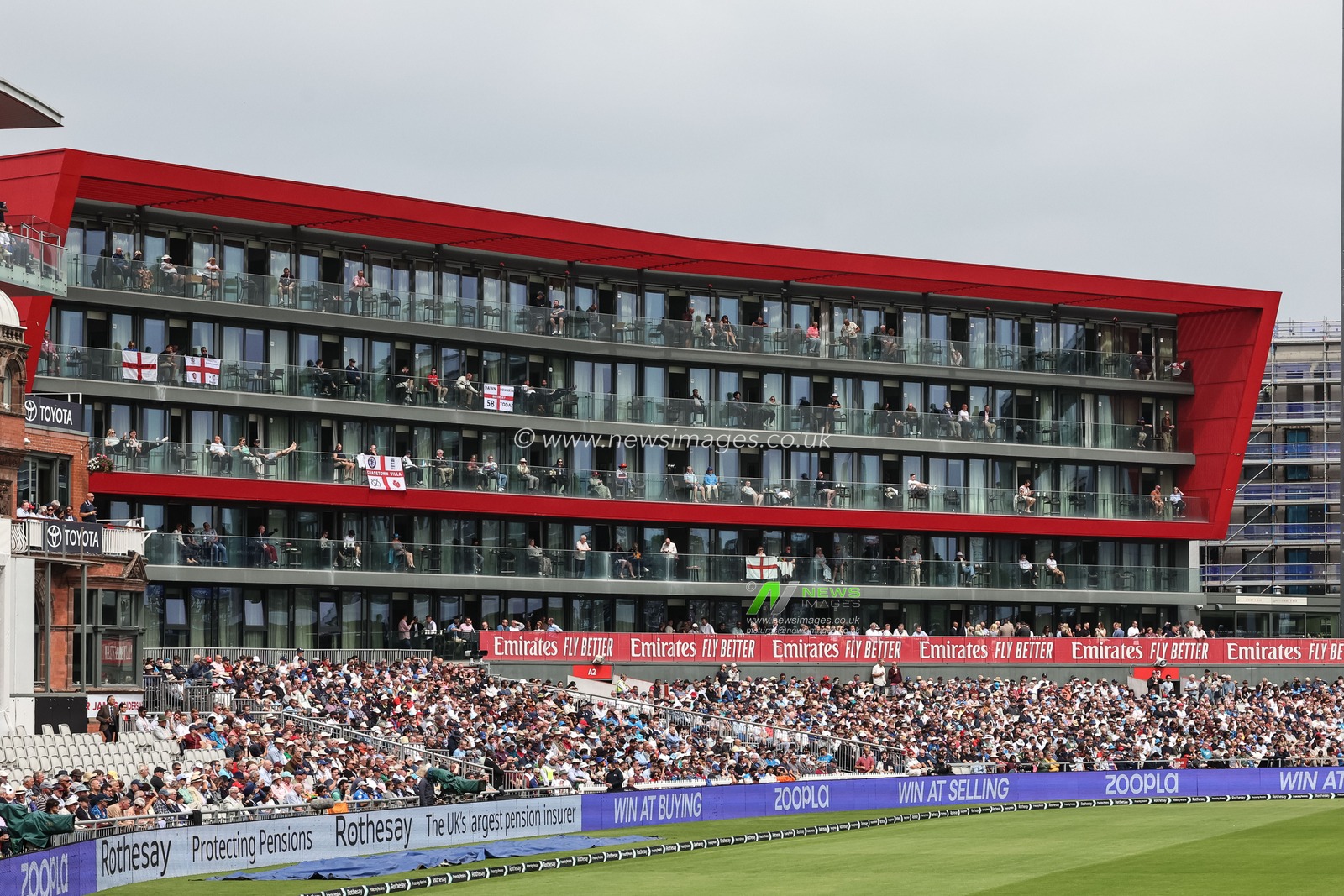 The stands are full for day 1 during the 4th Rothesay Test Match match Day 1 England vs India at Old Trafford Cricket Ground, Manchester, United Kingdom, 22nd July 2025

(Photo by Mark Cosgrove/News Images)