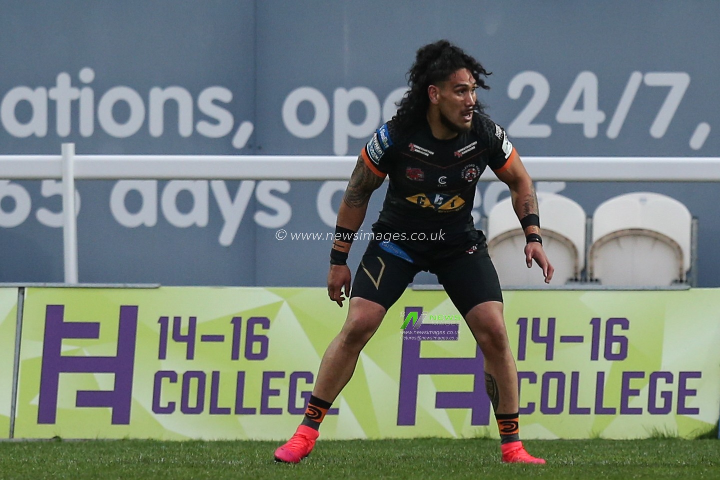 Sosaia Feki (5) of Castleford Tigers during the game