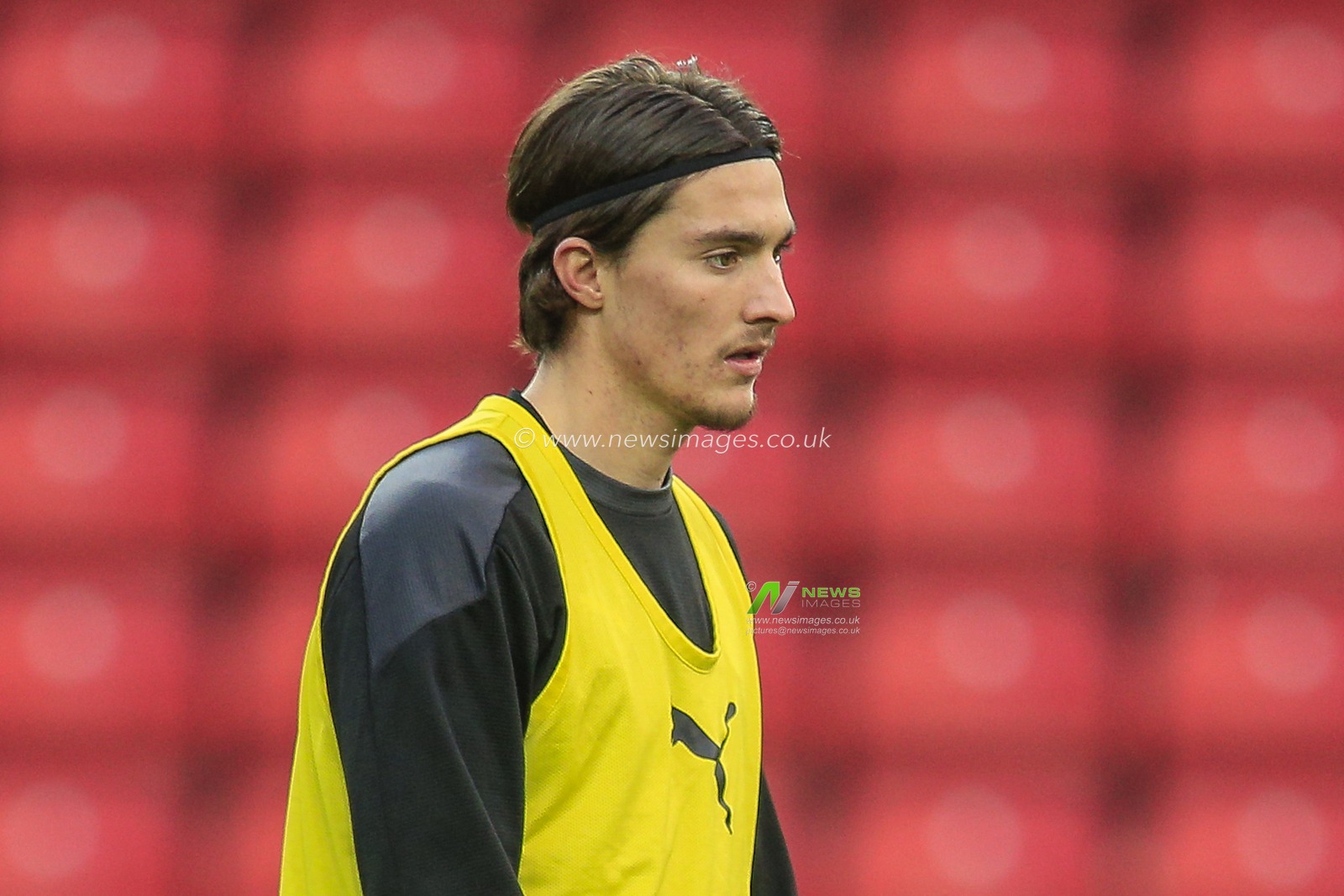 Oliver Crankshaw #19 of Wigan Athletic during the pre-game warmup