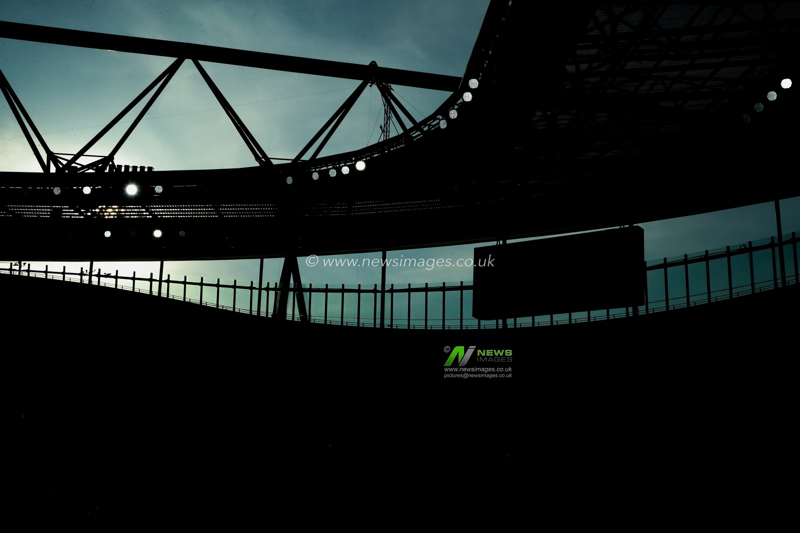 The sun sets over Emirates Stadium prior to the UEFA Champions League Quarter-finals match Arsenal vs Real Madrid at Emirates Stadium, London, United Kingdom, 8th April 2025

(Photo by Izzy Poles/News Images)