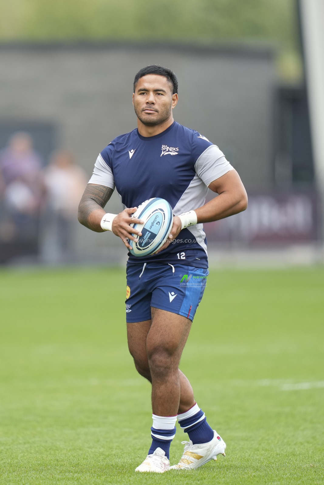 Sale Sharks Manu Tuilagi warms up before the Gallagher Premiership match Sale Sharks vs Northampton Saints at AJ Bell Stadium, Eccles, United Kingdom, 11th September 2022

(Photo by Steve Flynn/News Images)