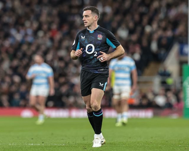 George ford of England after kicking a drop goal during the Quilter Nations Series 2025 match England vs Argentina at Allianz Stadium, Twickenham, United Kingdom, 23rd November 2025

(Photo by Mark Cosgrove/News Images)

*** GER AUT SUI OUT ***