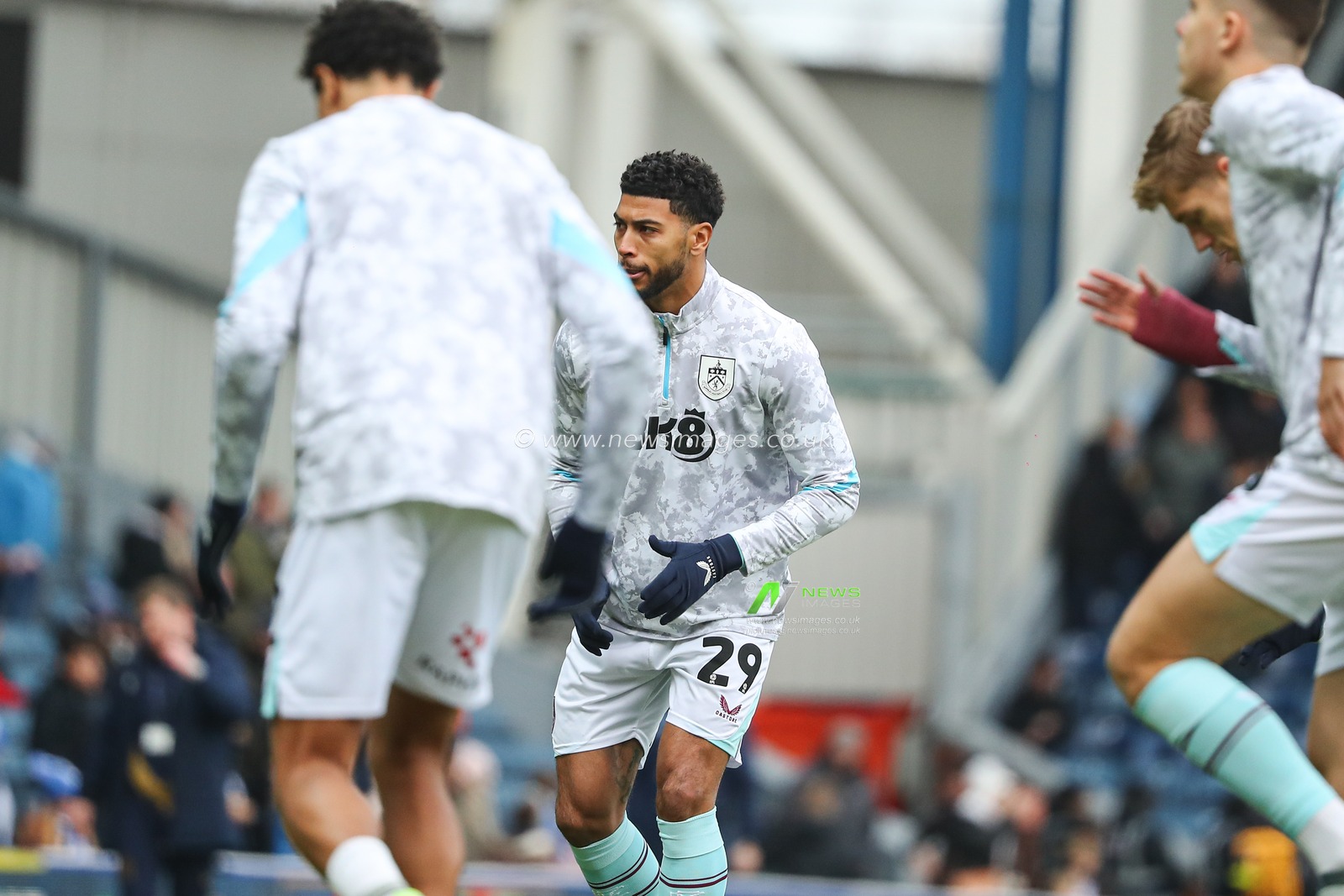 Josh Laurent of Burnley warming up before the Sky Bet Championship match Blackburn Rovers vs Burnley at Ewood Park, Blackburn, United Kingdom, 4th January 2025

(Photo by Jorge Horsted/News Images)