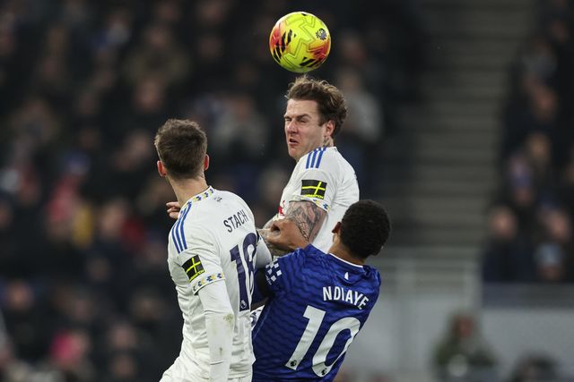 Joe Rodon of Leeds United jumps up to win the high ball from Iliman Ndiaye of Everton during the Premier League match Everton vs Leeds United at Hill Dickinson Stadium, Liverpool, United Kingdom, 26th January 2026

(Photo by Alfie Cosgrove/News Images)