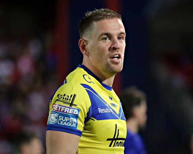 Matt Dufty of Warrington Wolves before the Betfred Super League round 27 match Hull KR vs Warrington Wolves at Sewell Group Craven Park, Kingston upon Hull, United Kingdom, 18th September 2025

(Photo by Sam Eaden/News Images)