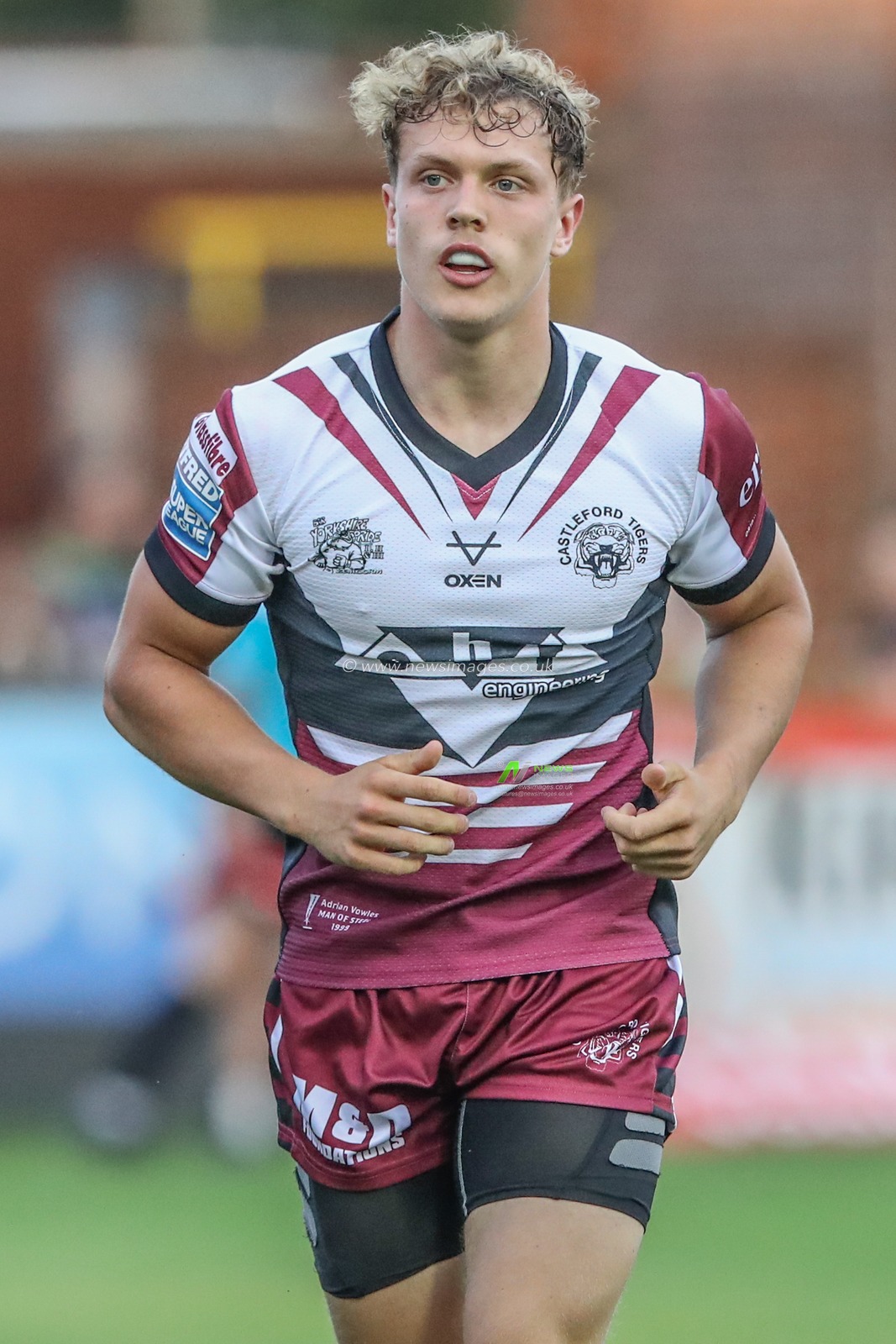 Fletcher Rooney of Castleford Tigers during the Betfred Super League Round 20 match Castleford Tigers vs Leigh Leopards at The Mend-A-Hose Jungle, Castleford, United Kingdom, 1st August 2024

(Photo by Alfie Cosgrove/News Images)