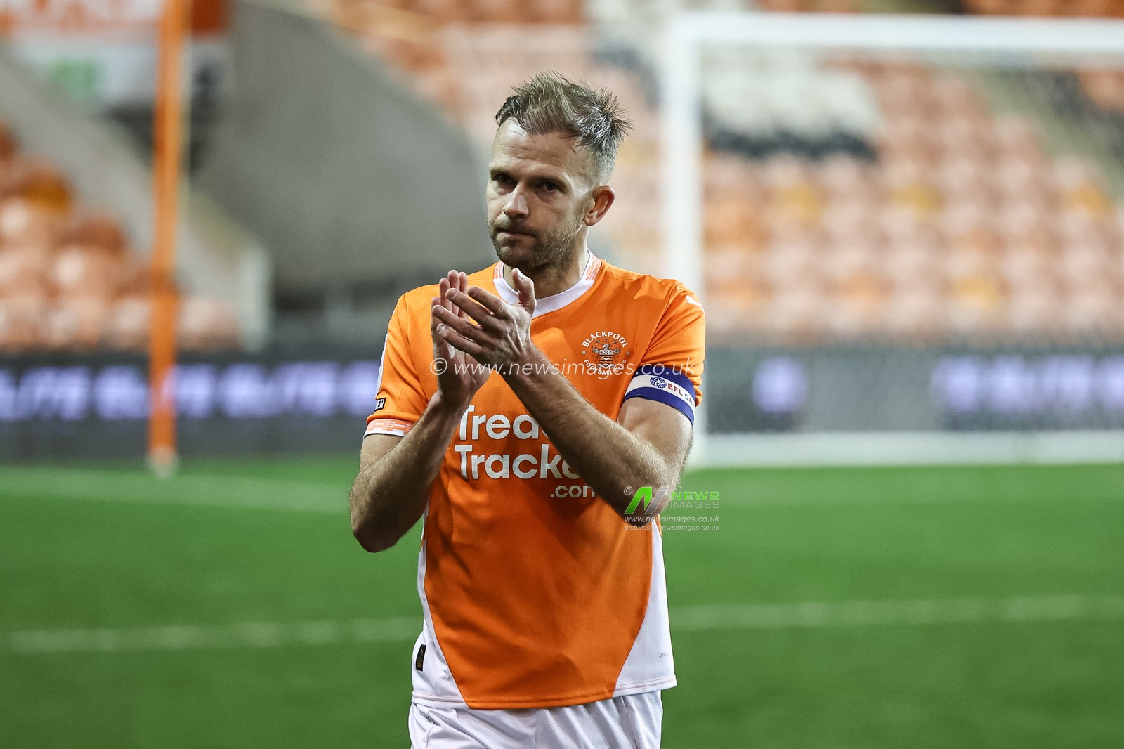 Jordan Rhodes of Blackpool applauds the fans during the Bristol Street Motors Trophy match Blackpool vs Liverpool U21 at Bloomfield Road, Blackpool, United Kingdom, 6th November 2024

(Photo by Mark Cosgrove/News Images)