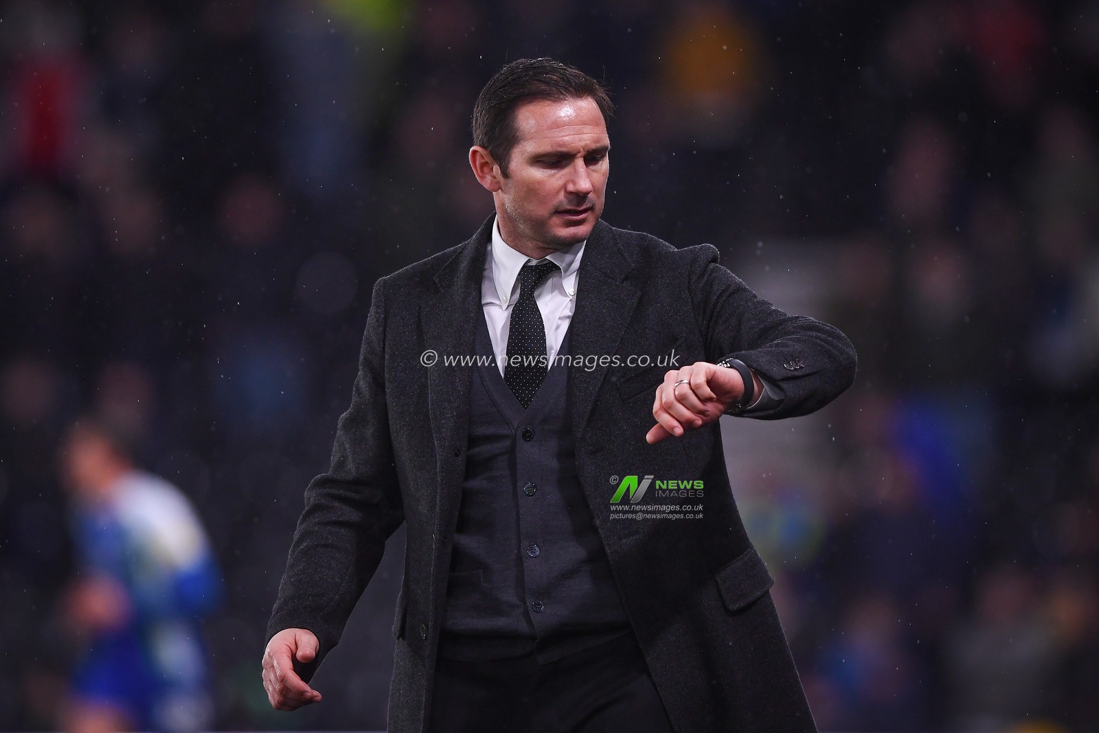 5th March 2019, Pride Park, Derby, England; Sky Bet Championship, Derby County vs Wigan Athletic ; Derby County Manager Frank Lampard checks his watch during the last few seconds of extra time

Credit: Jon Hobley/News Images 

English Football League images are subject to DataCo Licence