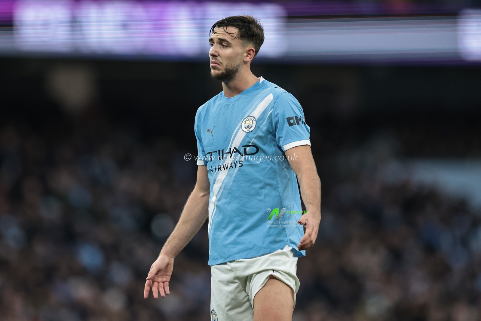 Nico Gonzalez of Manchester City during the Premier League match Manchester City vs Leeds United at Etihad Stadium, Manchester, United Kingdom, 29th November 2025

(Photo by Mark Cosgrove/News Images)

*** GER AUT SUI OUT ***