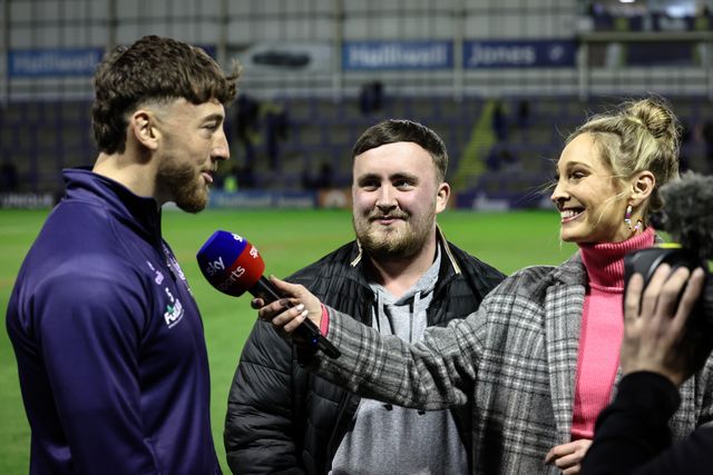 Jenna Brooks interviews Matty Ashton of Warrington Wolves and Luke Littler during the Betfred Super League Round 2 match Warrington Wolves vs Catalans Dragons at Luke Littler Stadium, Warrington, United Kingdom, 21st February 2025

(Photo by Mark Cosgrove/News Images)