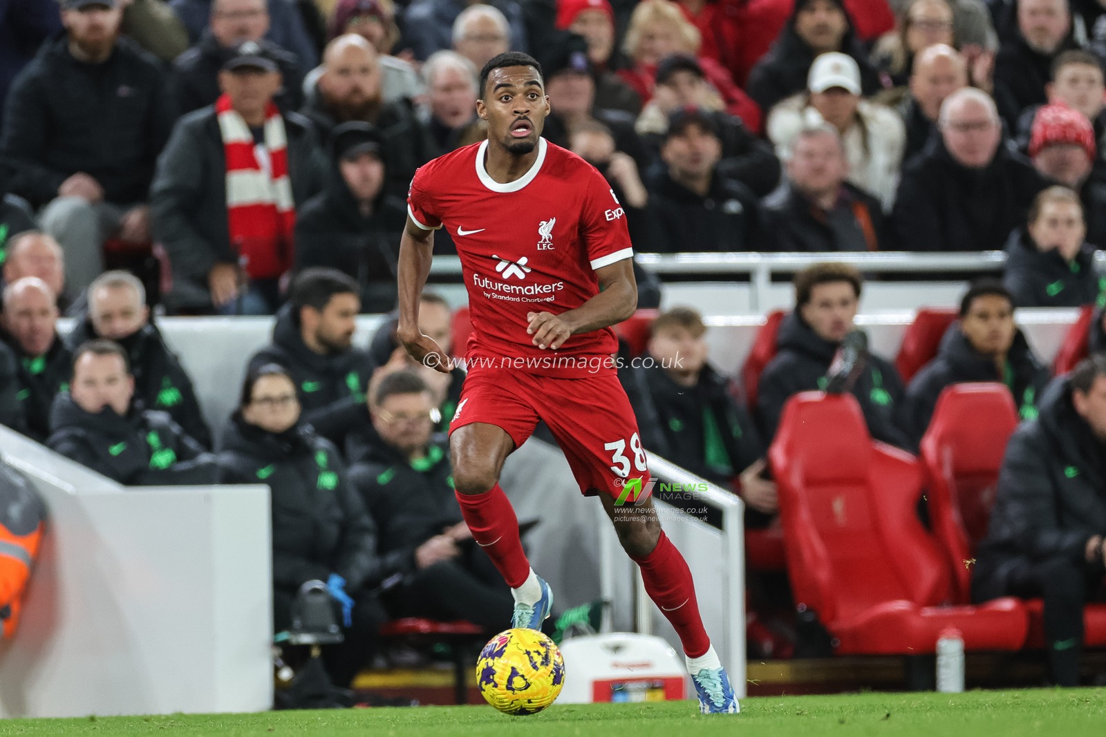 Ryan Gravenberch of Liverpool during the Premier League match Liverpool vs Manchester United at Anfield, Liverpool, United Kingdom, 17th December 2023

(Photo by Mark Cosgrove/News Images)