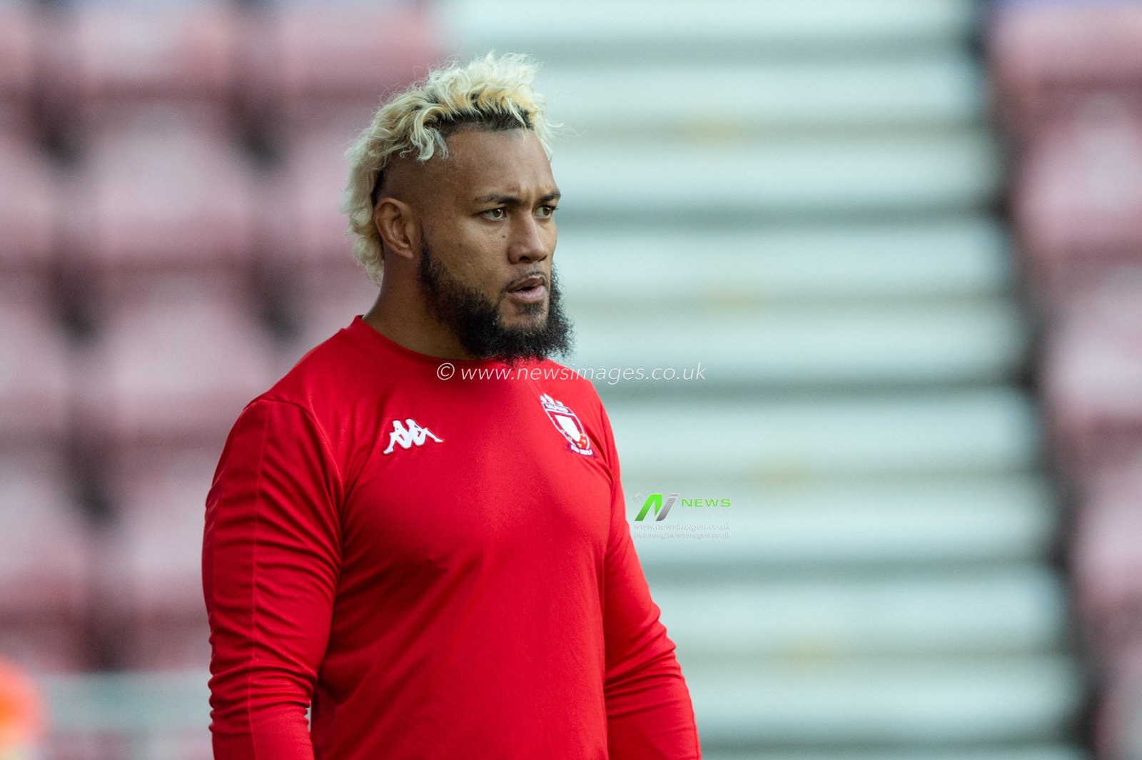 28th June 2019 , DW Stadium, Wigan, England;  Betfred Super League, Round 20, Wigan Warriors vs Salford Red Devils ; Junior Saâ€™u of Salford Red Devils during the pre match warm up

Credit: Richard Long/News Images