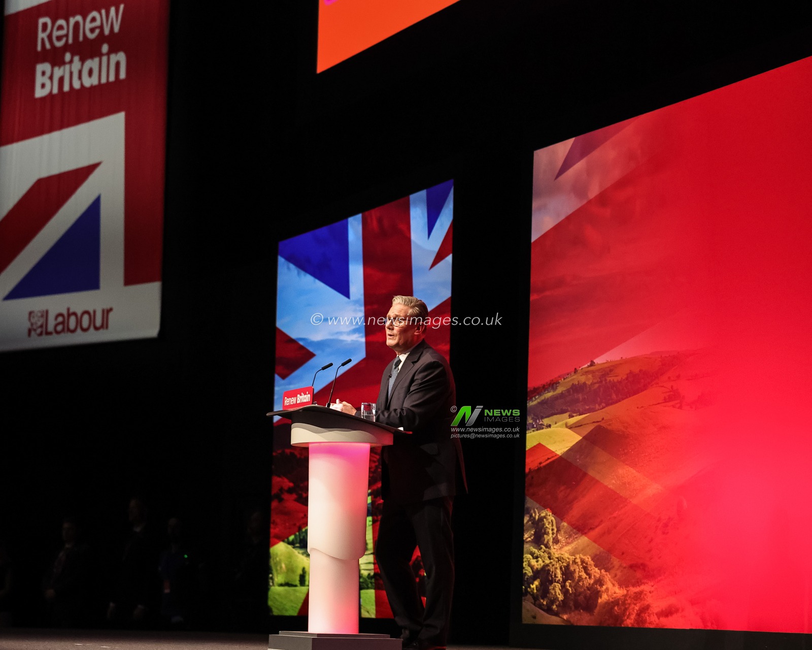 Sir Keir Starmer, Prime Minister of the United Kingdom of Great Britain and Northern Ireland addresses the conference during the Labour Party Annual Conference 2025 Day 3 at The ACC, Liverpool, United Kingdom, 30th September 2025

(Photo by Mark Cosgrove/News Images)