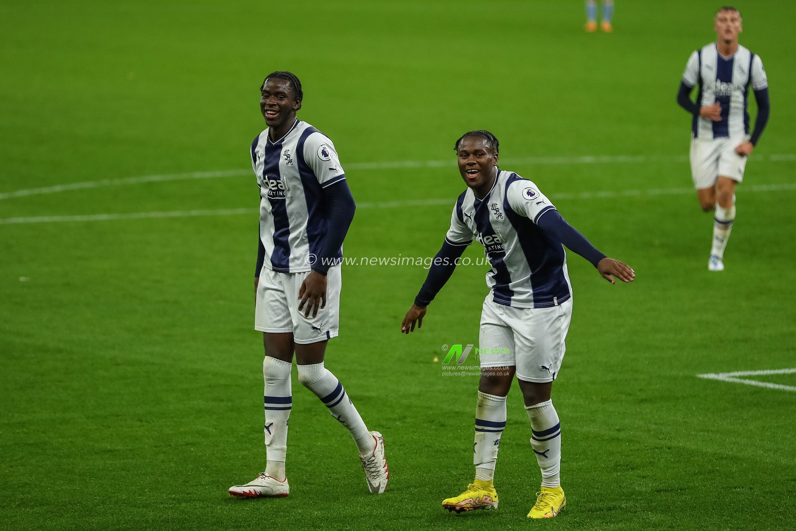 Reyes Cleary #28 of West Bromwich Albion celebrates his goal to make it 0-3 during the Premier League 2 U23 match Aston Villa vs West Bromwich Albion at Villa Park, Birmingham, United Kingdom, 30th September 2022

(Photo by Gareth Evans/News Images)