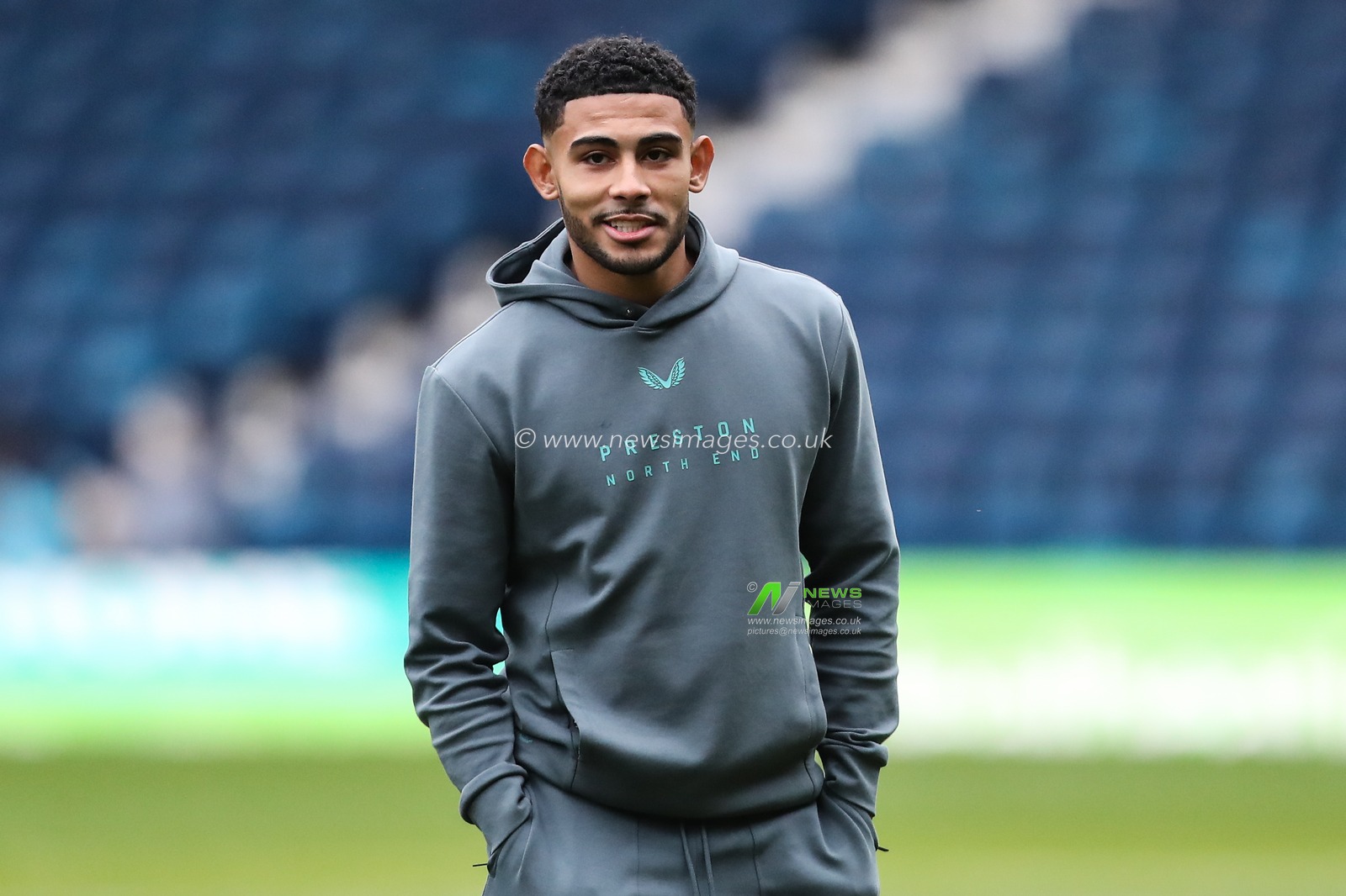 Kaine Kesler Hayden of Preston North End arrives ahead of the Sky Bet Championship match West Bromwich Albion vs Preston North End at The Hawthorns, West Bromwich, United Kingdom, 1st January 2025

(Photo by Gareth Evans/News Images)